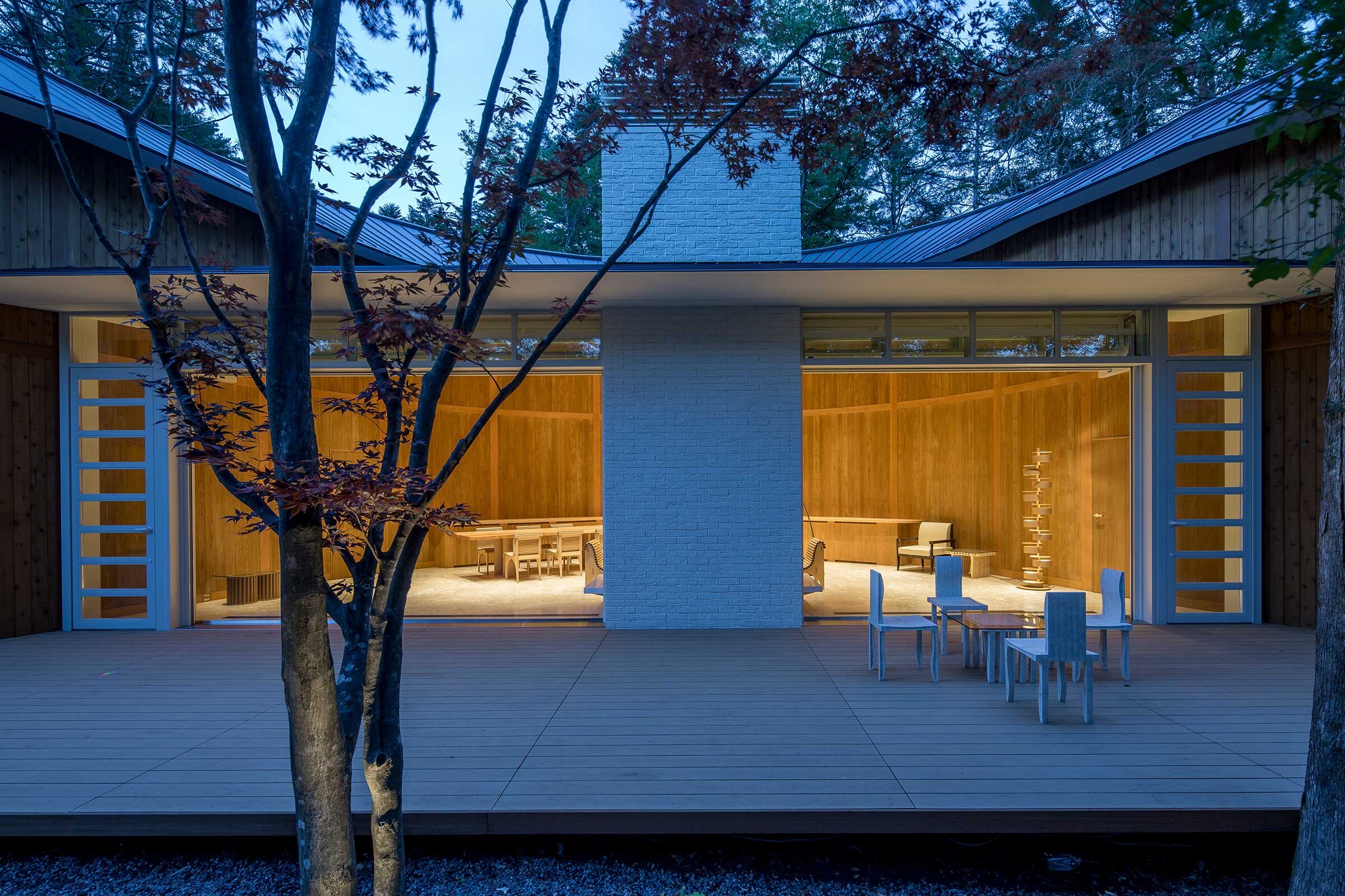 Design Laid Bare at Shishi-Iwa House — Design Anthology