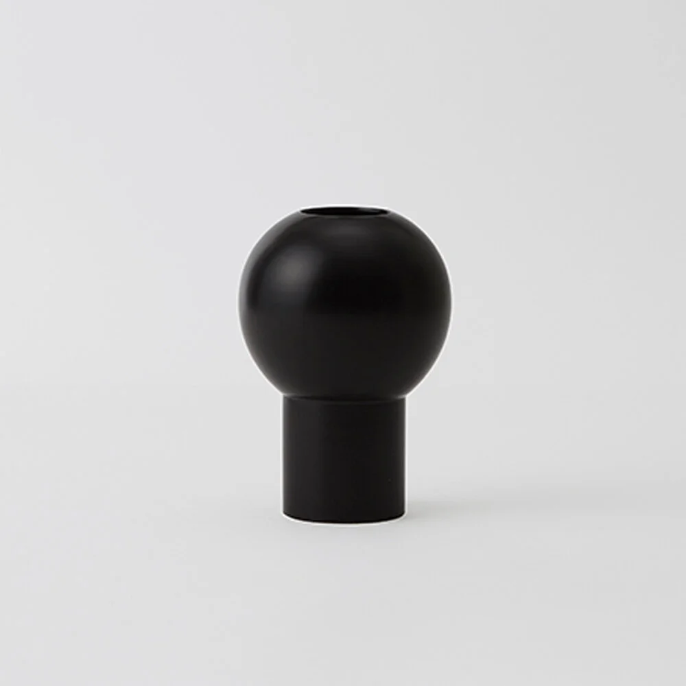 Porcelain vessels by OPEN OBJECT