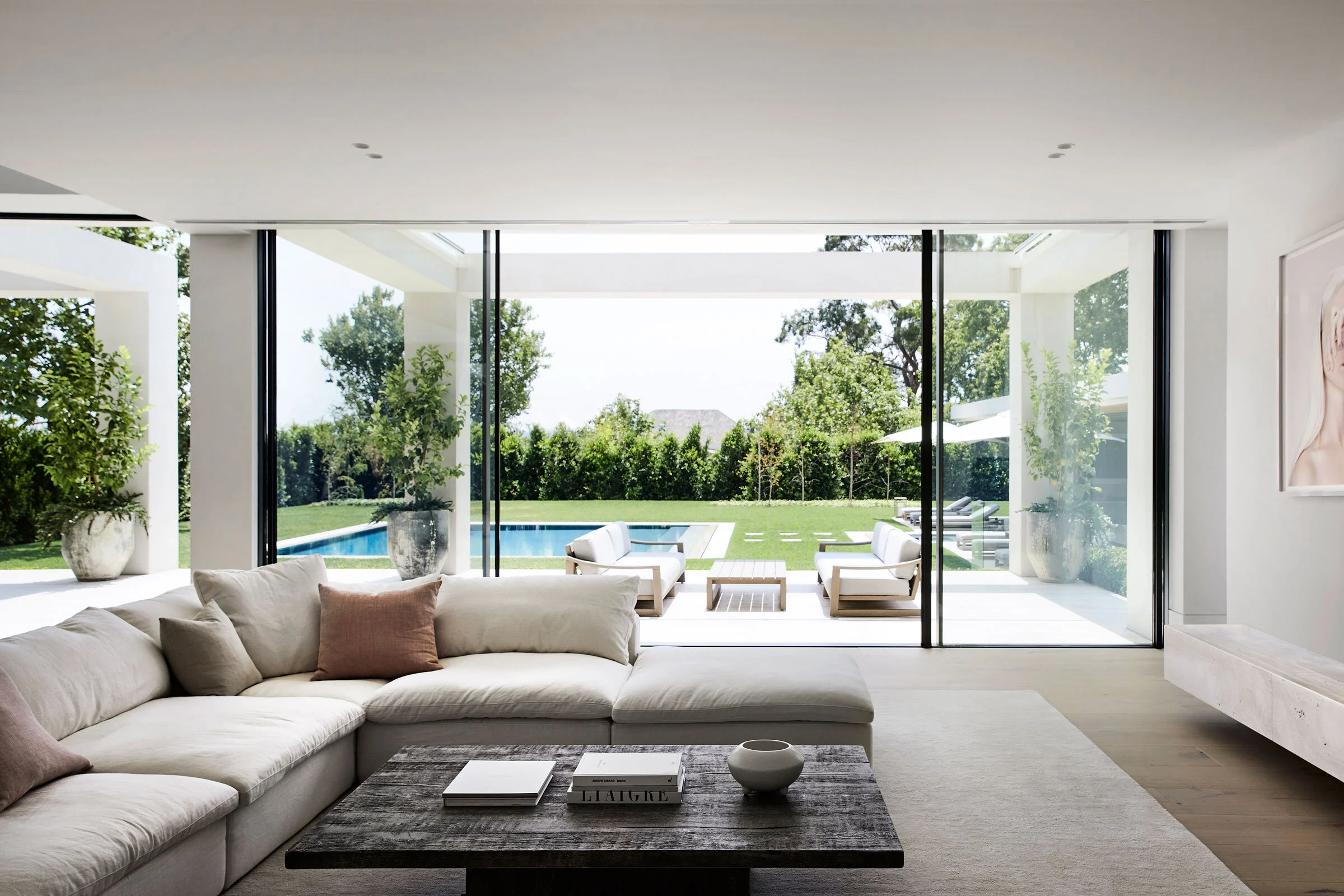 Contemporary Art Home Design - Toorak Melbourne Australia by Conrads ...