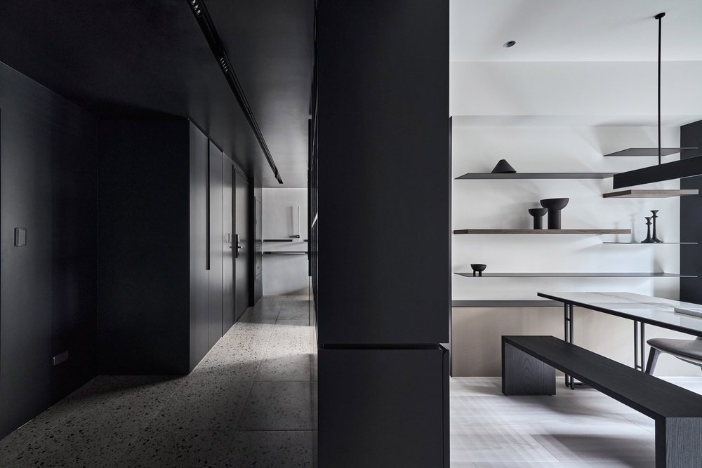 Interior Design Minimalist Black & White Home — Design Anthology