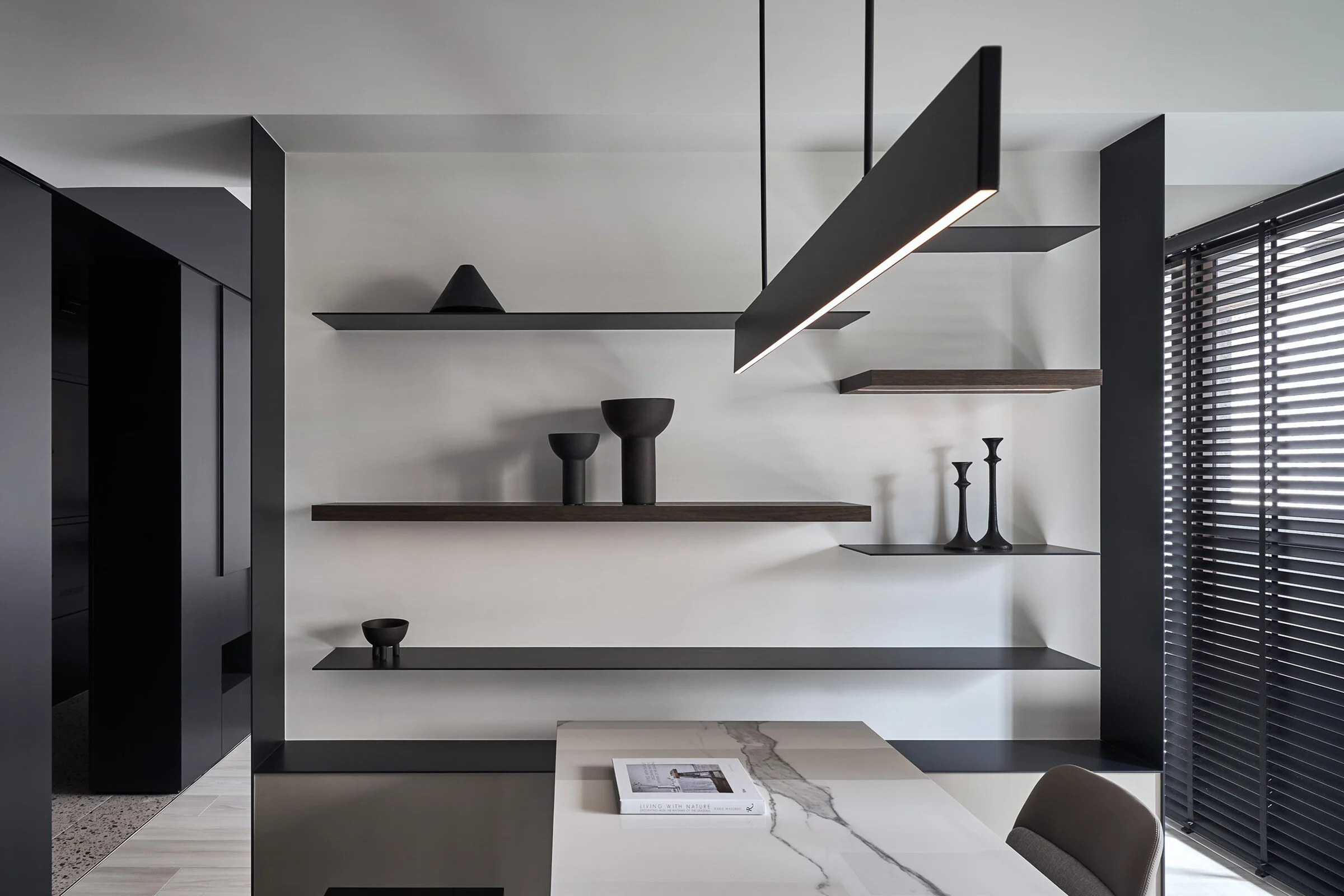 Picture of Black And White Minimalist Interior Design 35 Modern Living Room Ideas