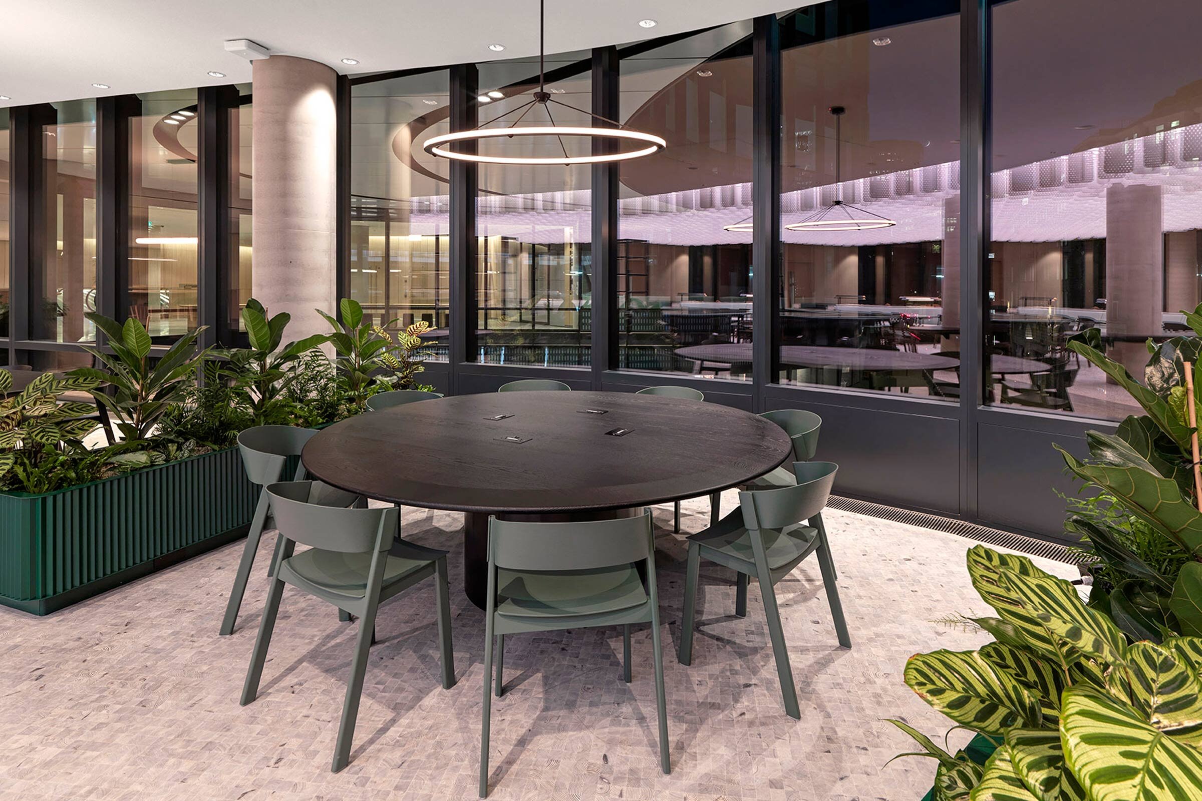 Design-Anthology-2021-09 100 Liverpool st by Universal Design Studio-068_@72dpi_British-Land_100-LPS_UDS-Interiors_EC2A_01-21_©-Charles-Hosea.jpg