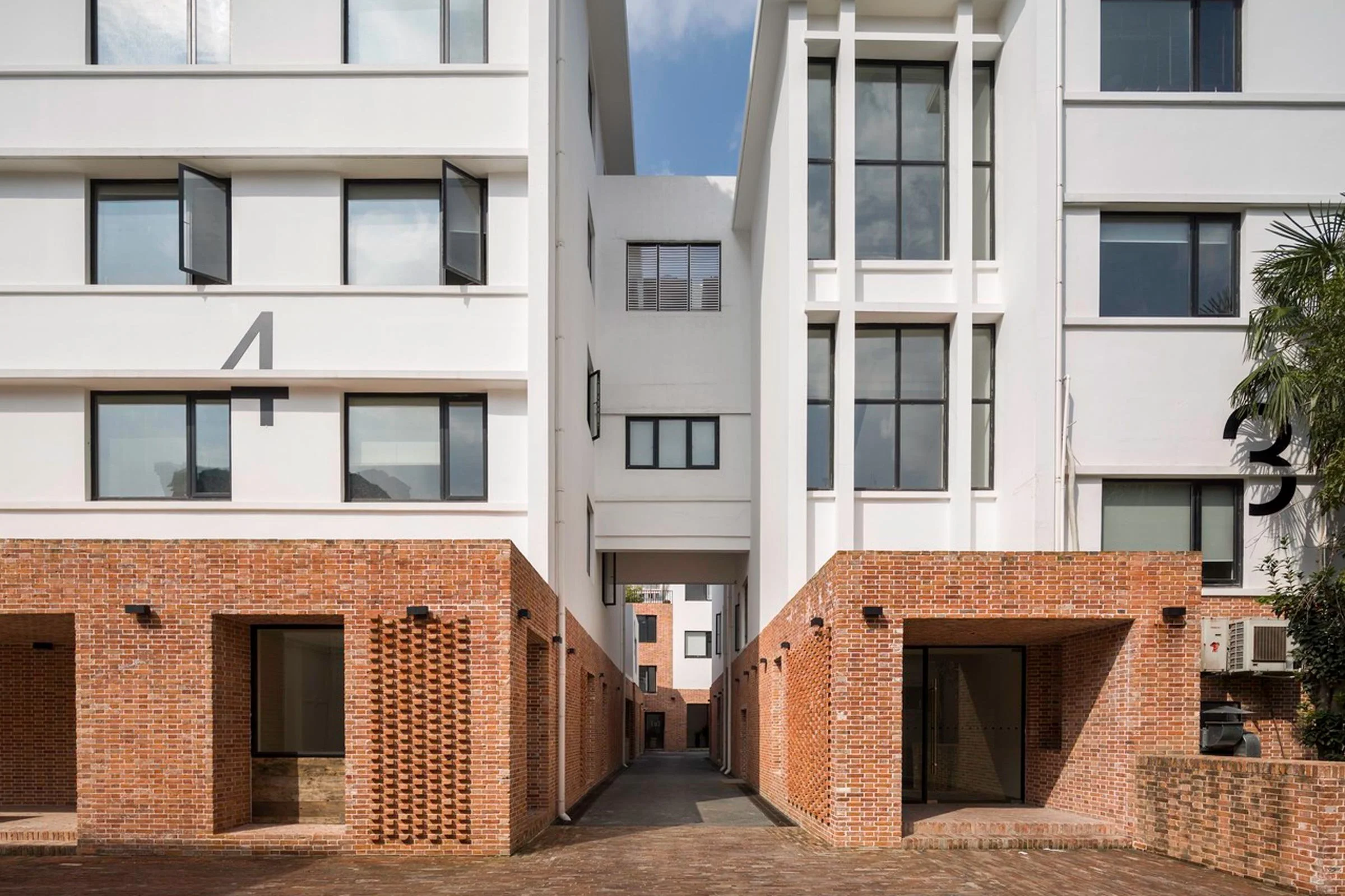DA-Awards--People-Neri_Hu-Yuyuan_Lu_Redevelopment_photographed_by_Pedro_Pegenaute__7_.jpg