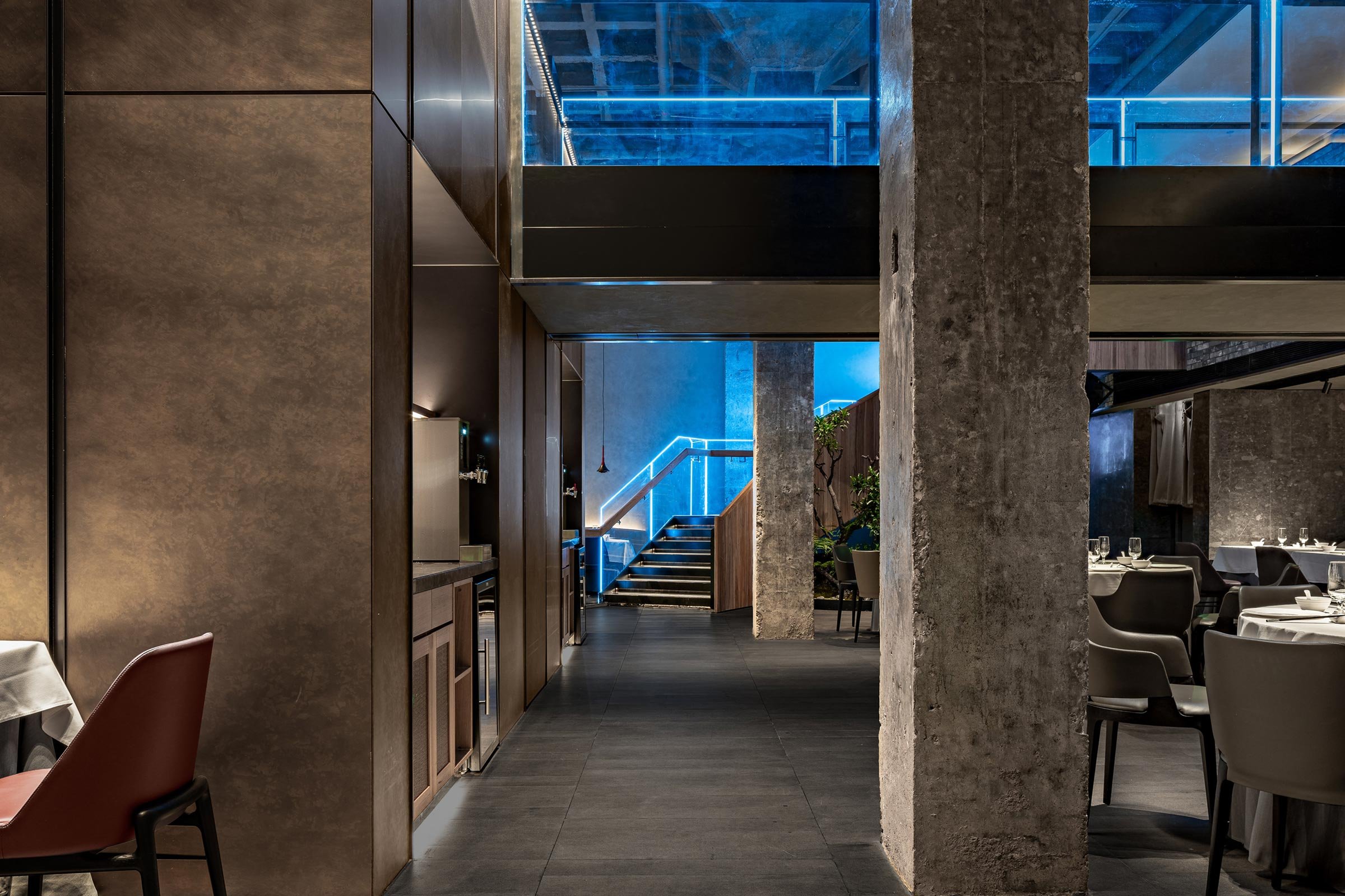 DA-Awards-Places-Hospitality-Dining-IN.X-Siji_Minfu_Restaurant__Maliandao___10_202104_image_by_Yan_Zheng.jpg
