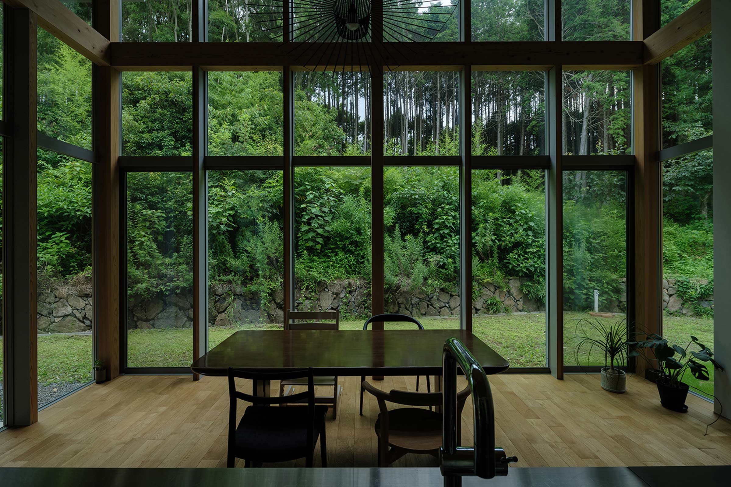 A Forest Home in Hasami