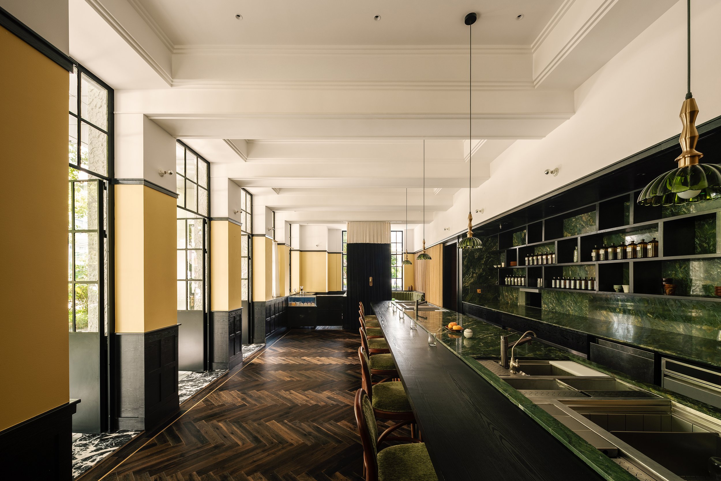 Peer Behind the Curtain of a Shenzhen Restaurant That Treats Dining as Theatre