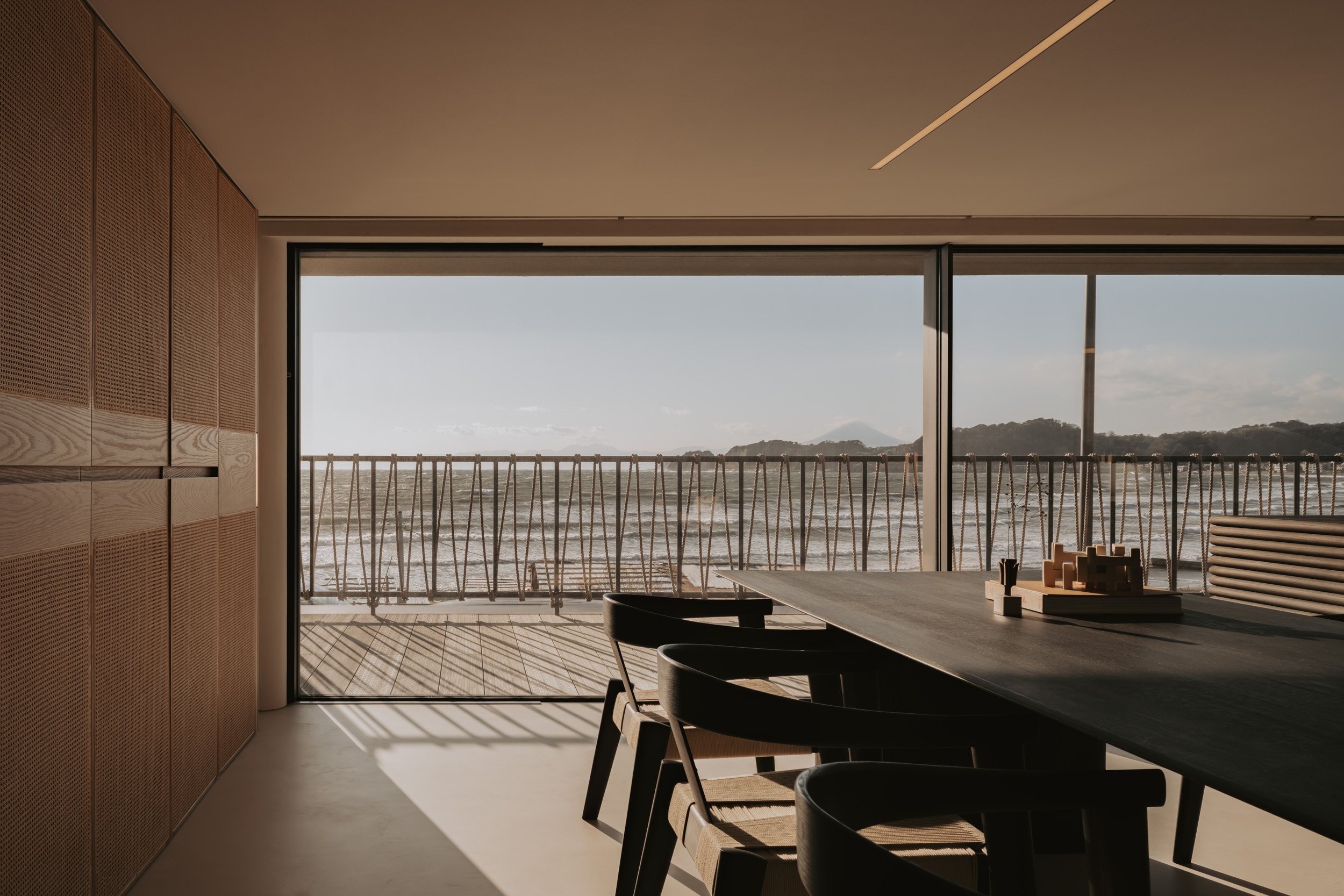 At the Edge of the Pacific Ocean, Two Fashion Founders Have Created a Beach House to Be Shared