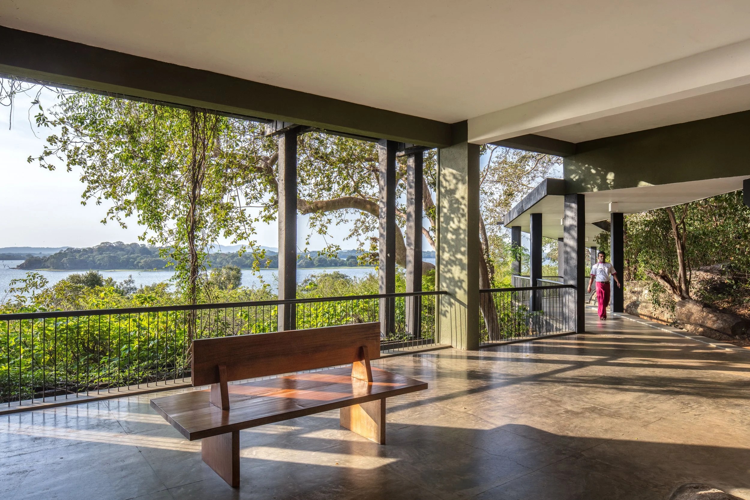 7 - Inner Corridor Image 01.JPG