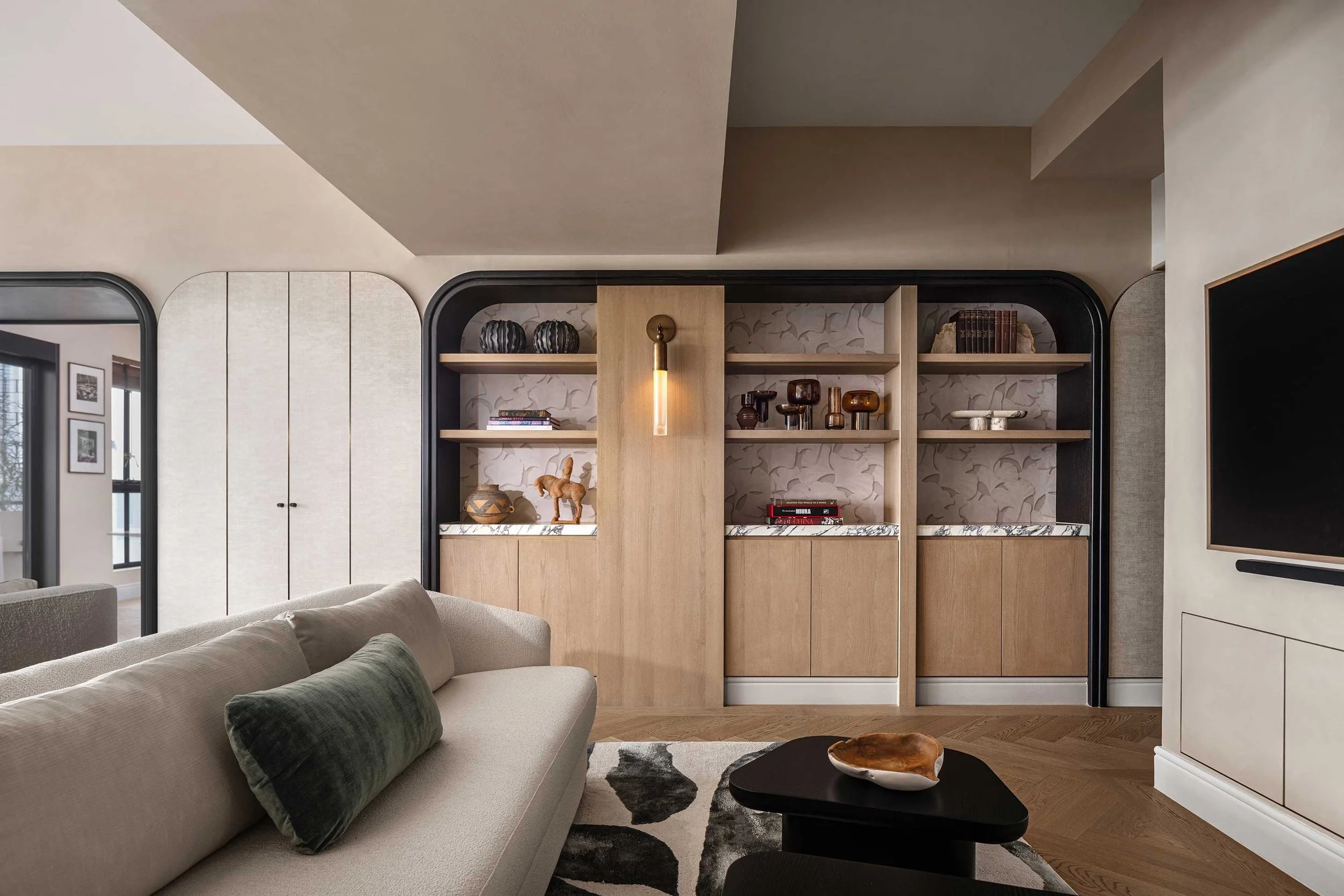 A Hidden Bar, an Inherited Sword and an Antique That Gave a Designer Pause