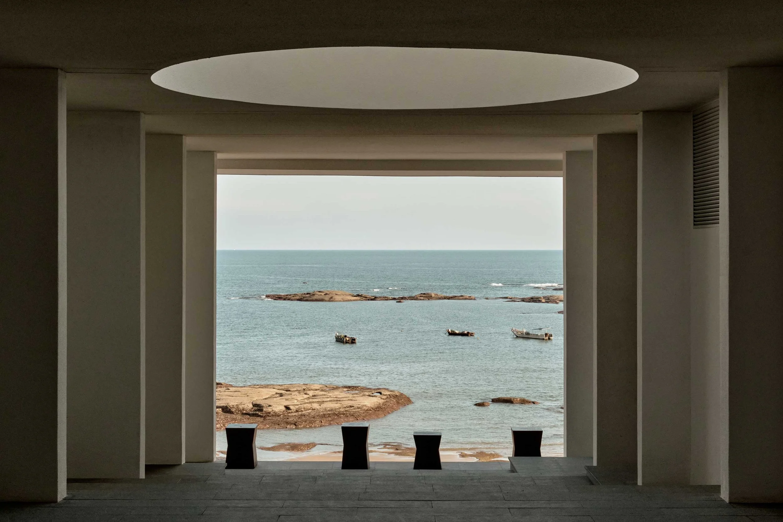This Quanzhou Hotel Found a Reef Inside the Walls