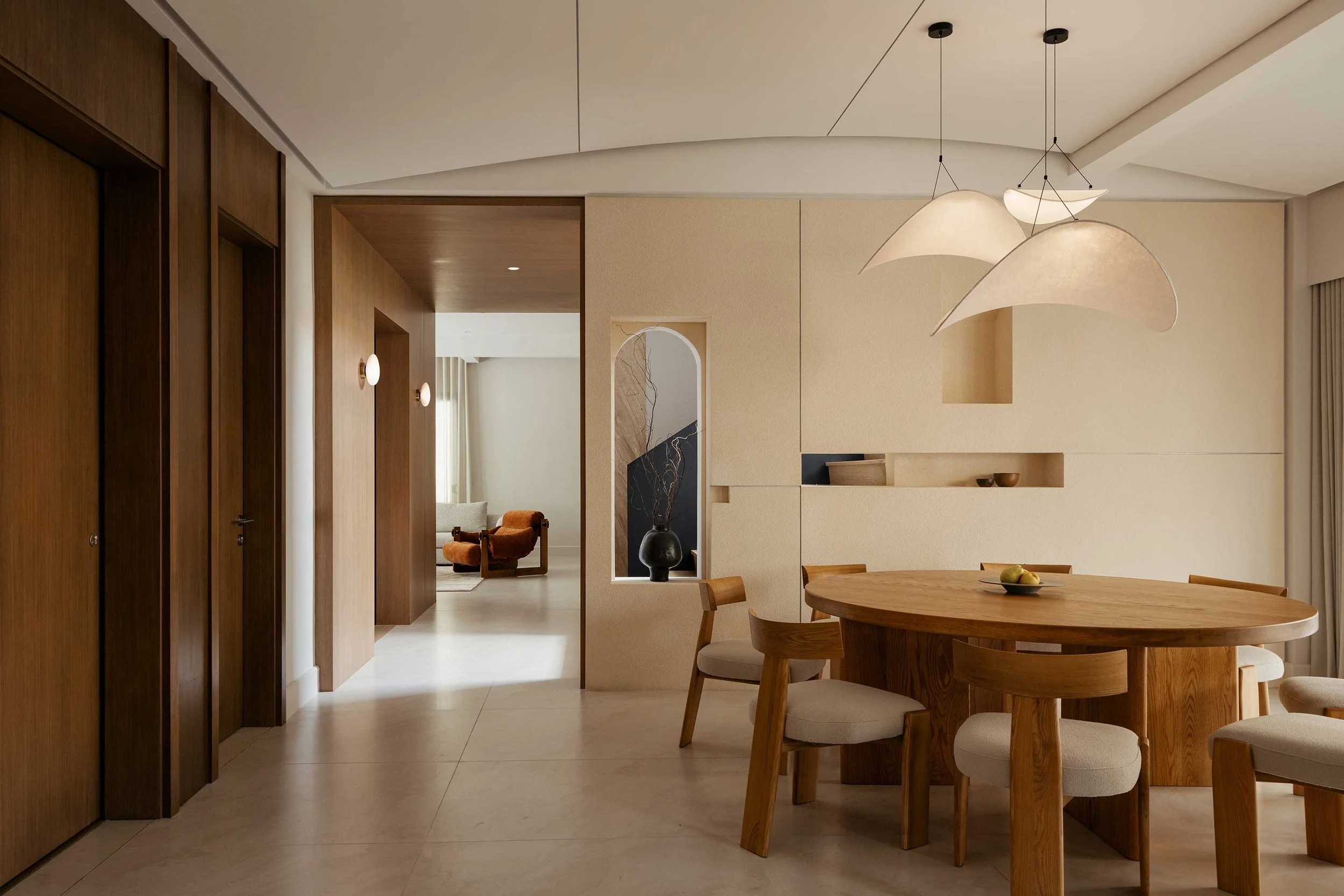A Multigenerational Bungalow in Kuala Lumpur Finds Calm Through Contrast
