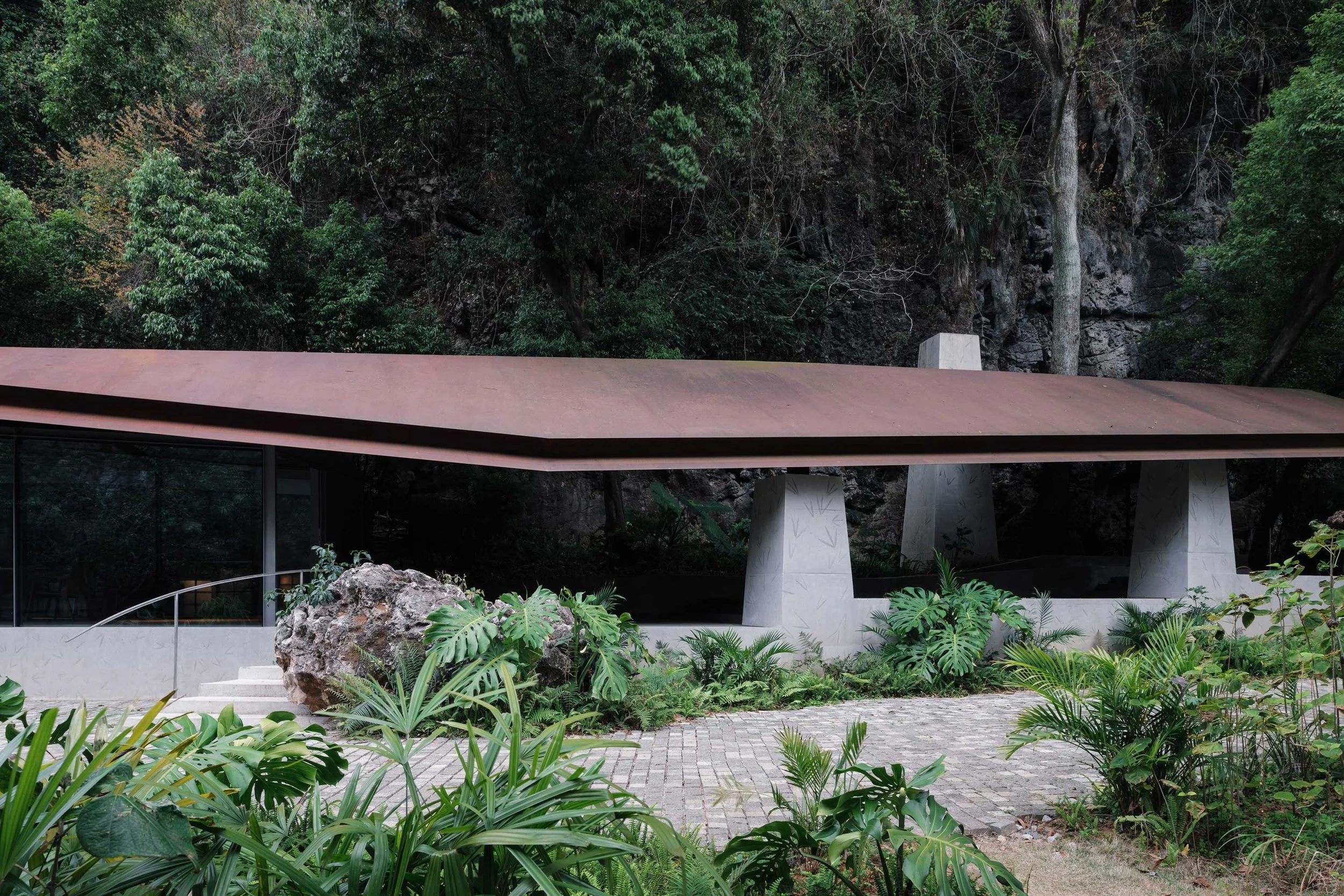 Against Guilin’s Limestone Cliffs, Stream Restaurant Brings Fine Dining to a Former Sugar Mill