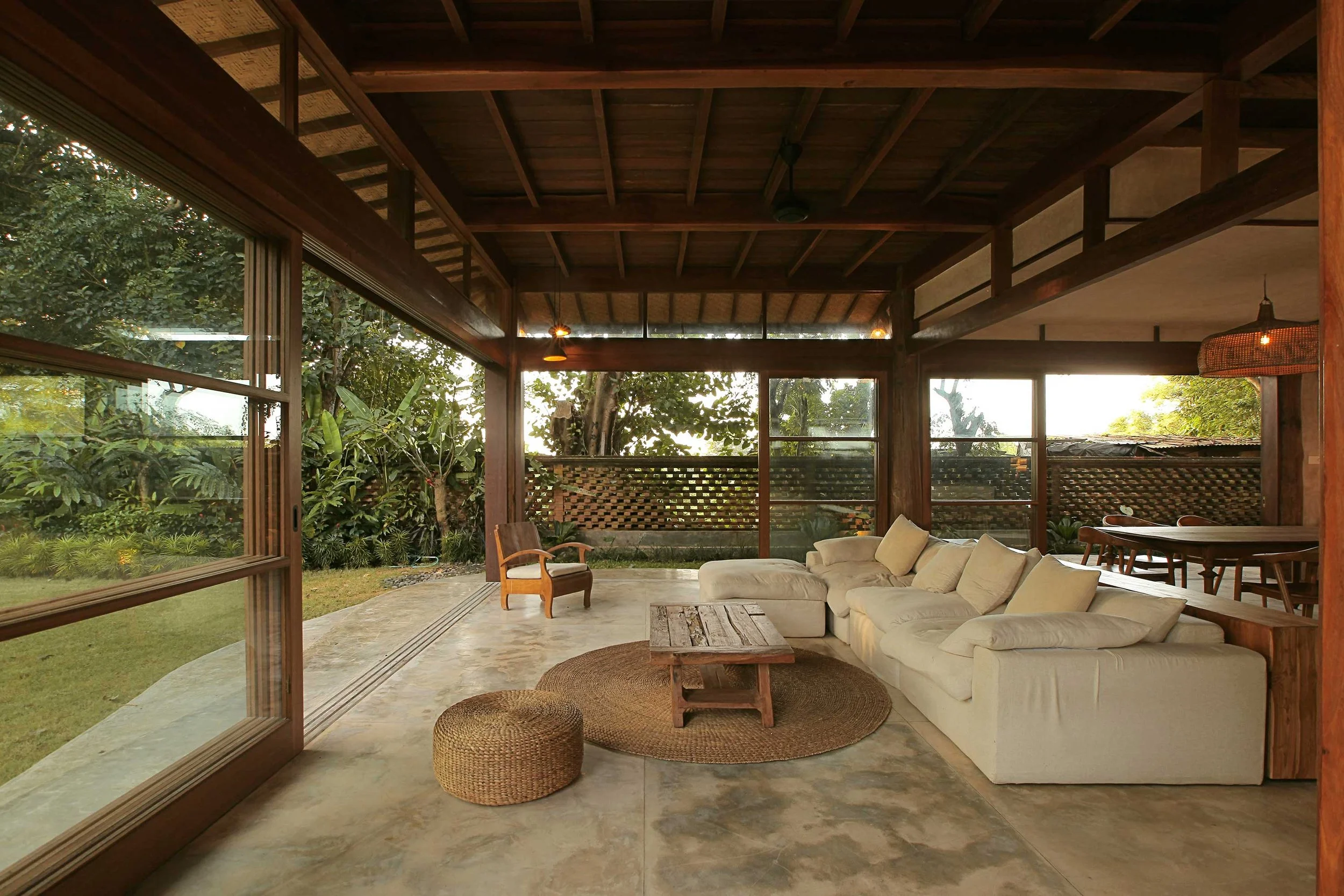 On Bali’s Tranquil South-eastern Coast, A Home Built on an Ancient Grid System 