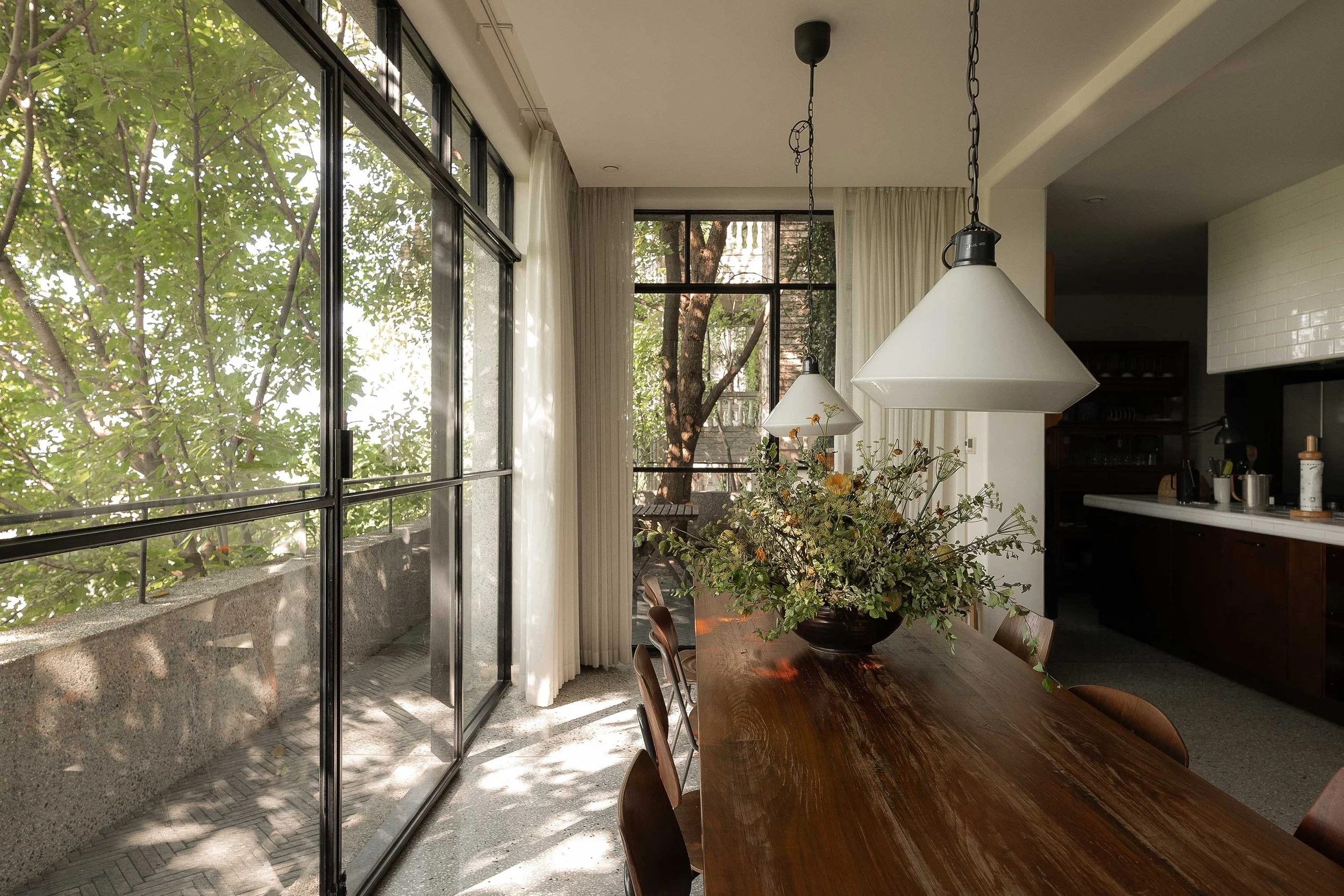 A Chongqing Family Home Whose Reinvention Launched a Young Designer’s Studio