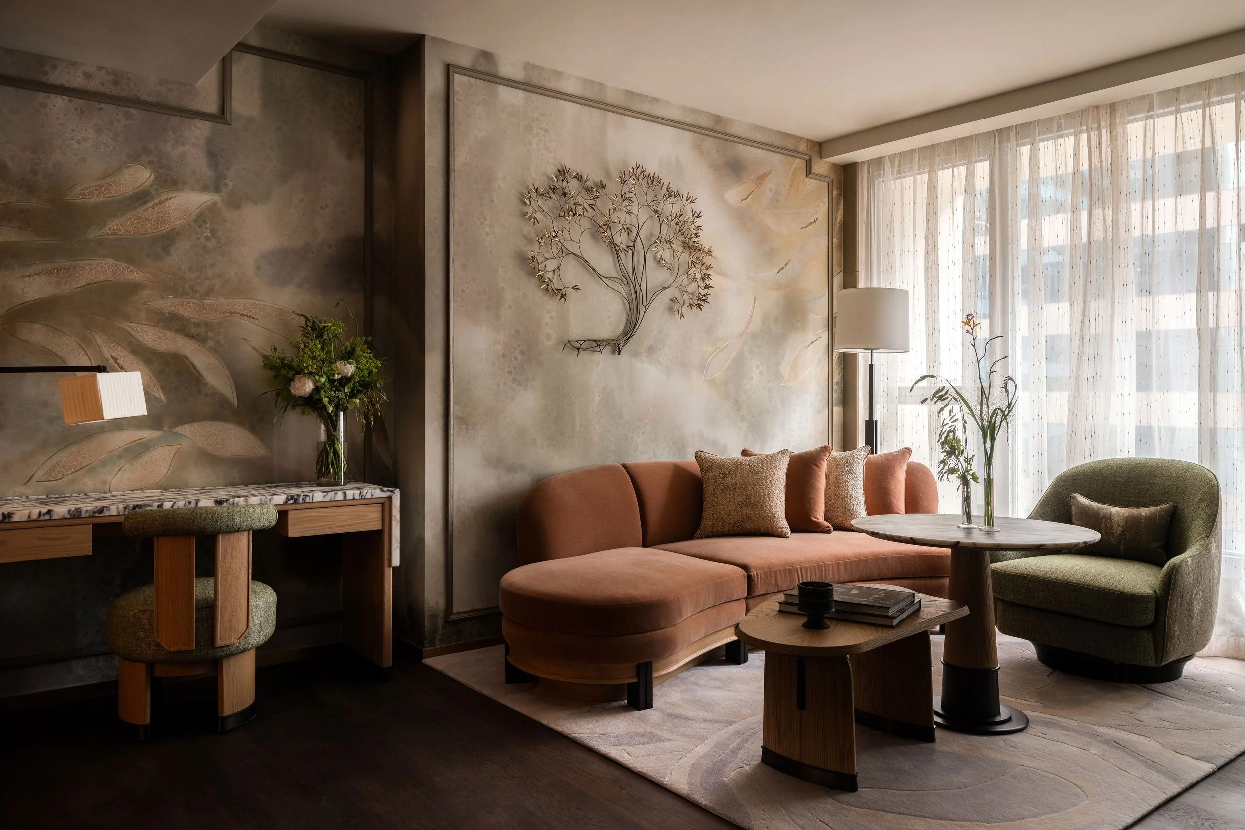 In Hong Kong, Mandarin Oriental’s New Design Marries the City’s Mixed Cultural Heritage and its Contemporary Pulse