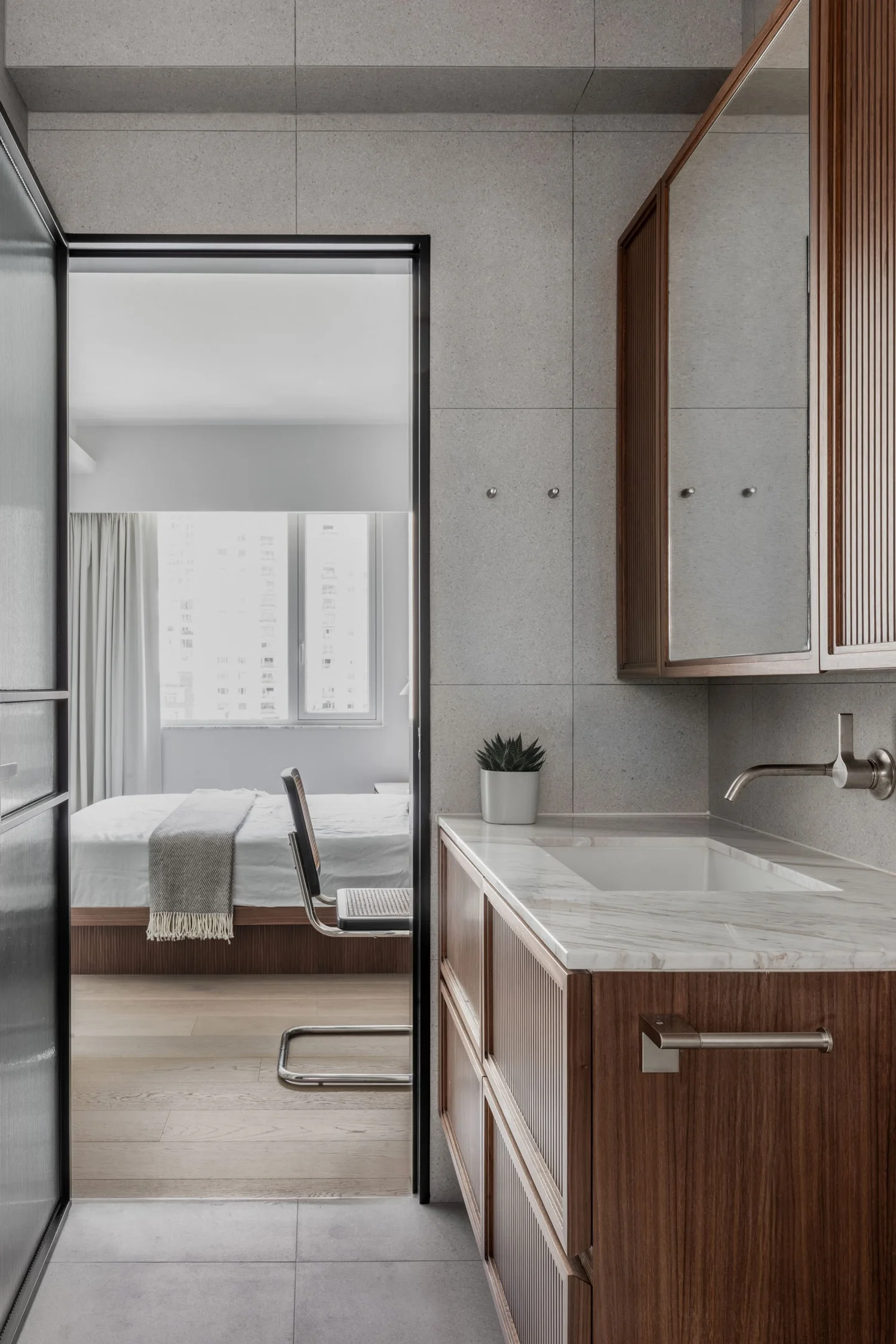 Gallery Detail: Shades Of Green Define This Modern Family Apartment