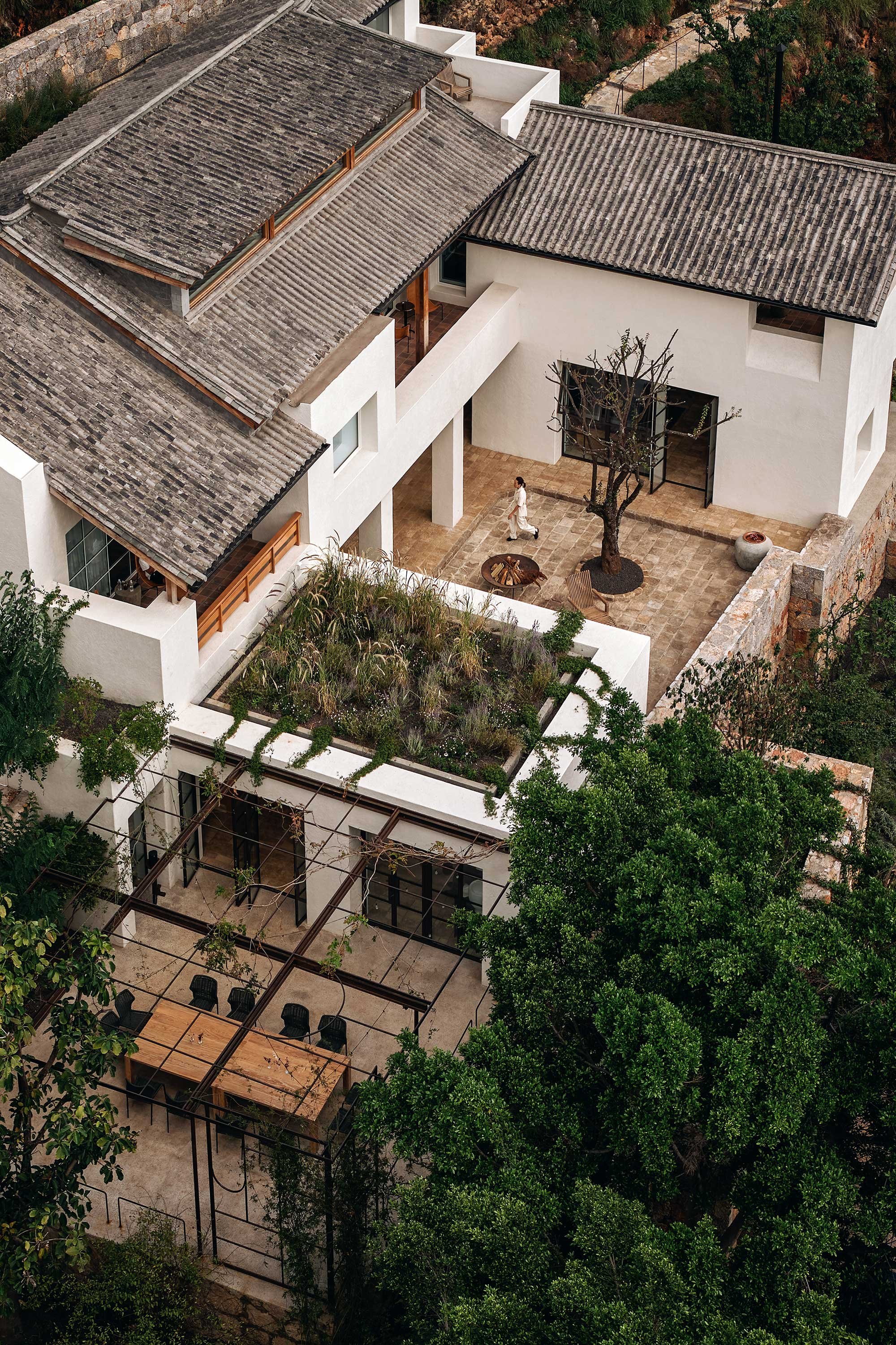 In Dali, Qing Shan 49 Offers an Intimate Escape into Warmth & Stillness ...