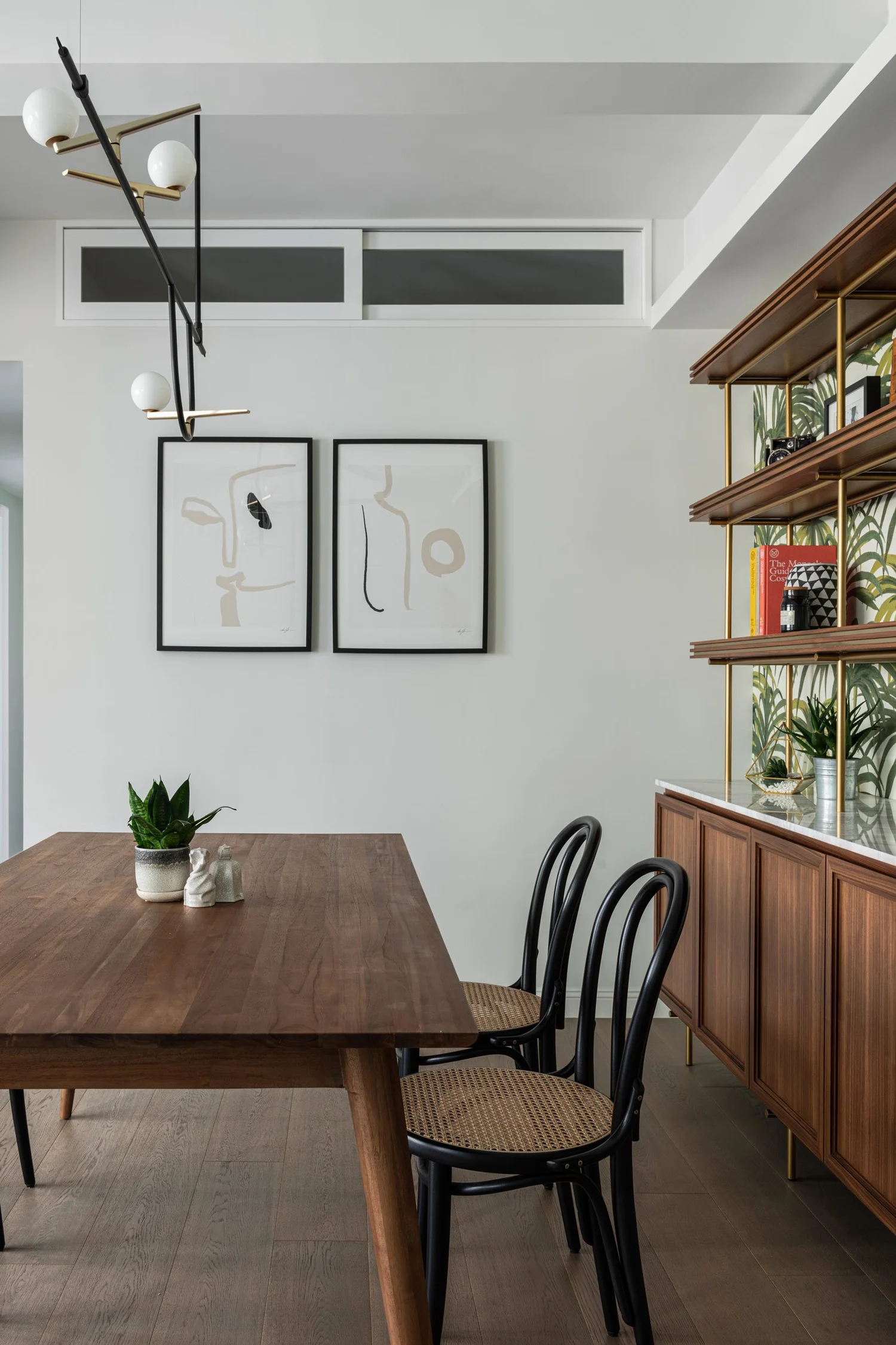 Photo inspiration: Fresh Look at Shades Of Green Define This Modern Family Apartment