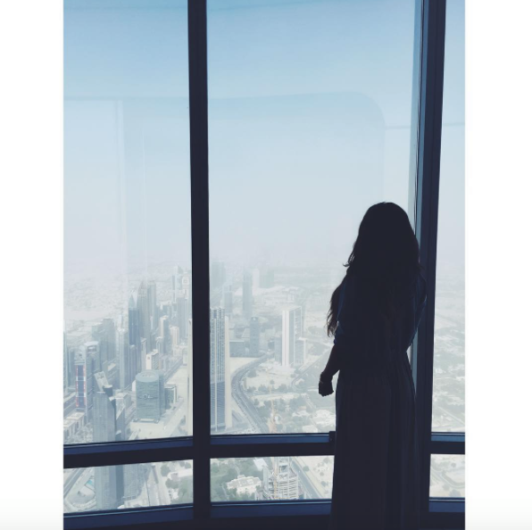 tallest building in the world carla maria bruno burj khalifa dubai tour travel tips travel blogger travel influencer travel vlogger lifestyle blogger lifestyle vlogger lifestyle influencer collaborate visit dubai.png