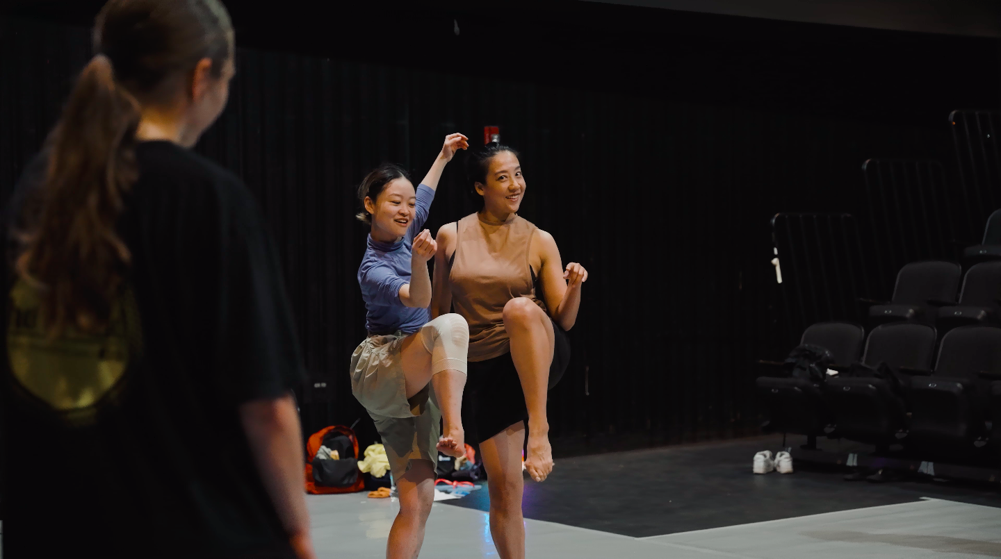   Danza contemporánea  Tamae Miki y Sakurako Fukuda 