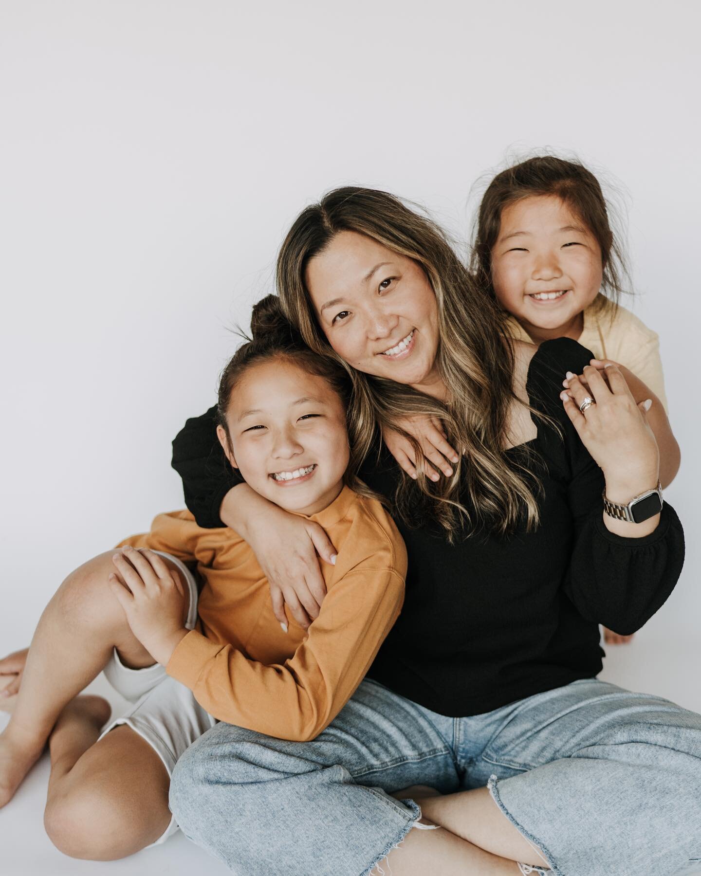 they call me mama.❤️ ⁣
⁣
it&rsquo;s not always easy to get in a photo with my girls but every year for Mother&rsquo;s Day, I make sure i get at least one.✨(thankful for Thomas for getting behind the camera for me every year 📸) ⁣
⁣
this year, for Mot