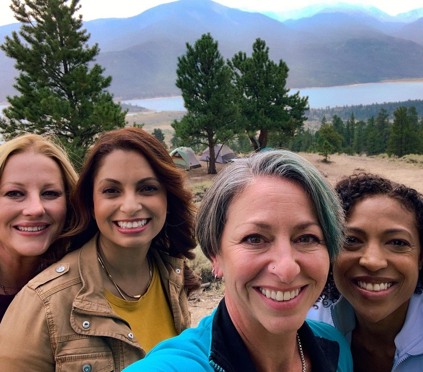 Get yourself a crew of women you can adventure with. You won&rsquo;t be sorry. 

🏔
⛰
🏕
⛺️
🛻 
🗺 
#vagabroads #womenoverlandingtheworld #womenwhocamp #overlandingwomen #overlandandchill #inspiredbyyou #wearetravelgirls #girlsquad #womenwhodrive #of