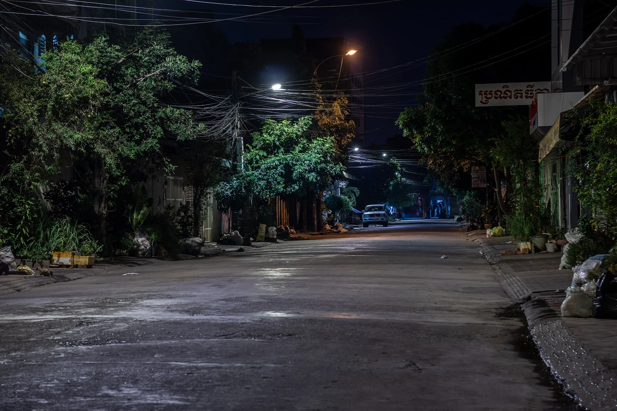phnom_penh_night_img_6189_45439402344_o.jpg
