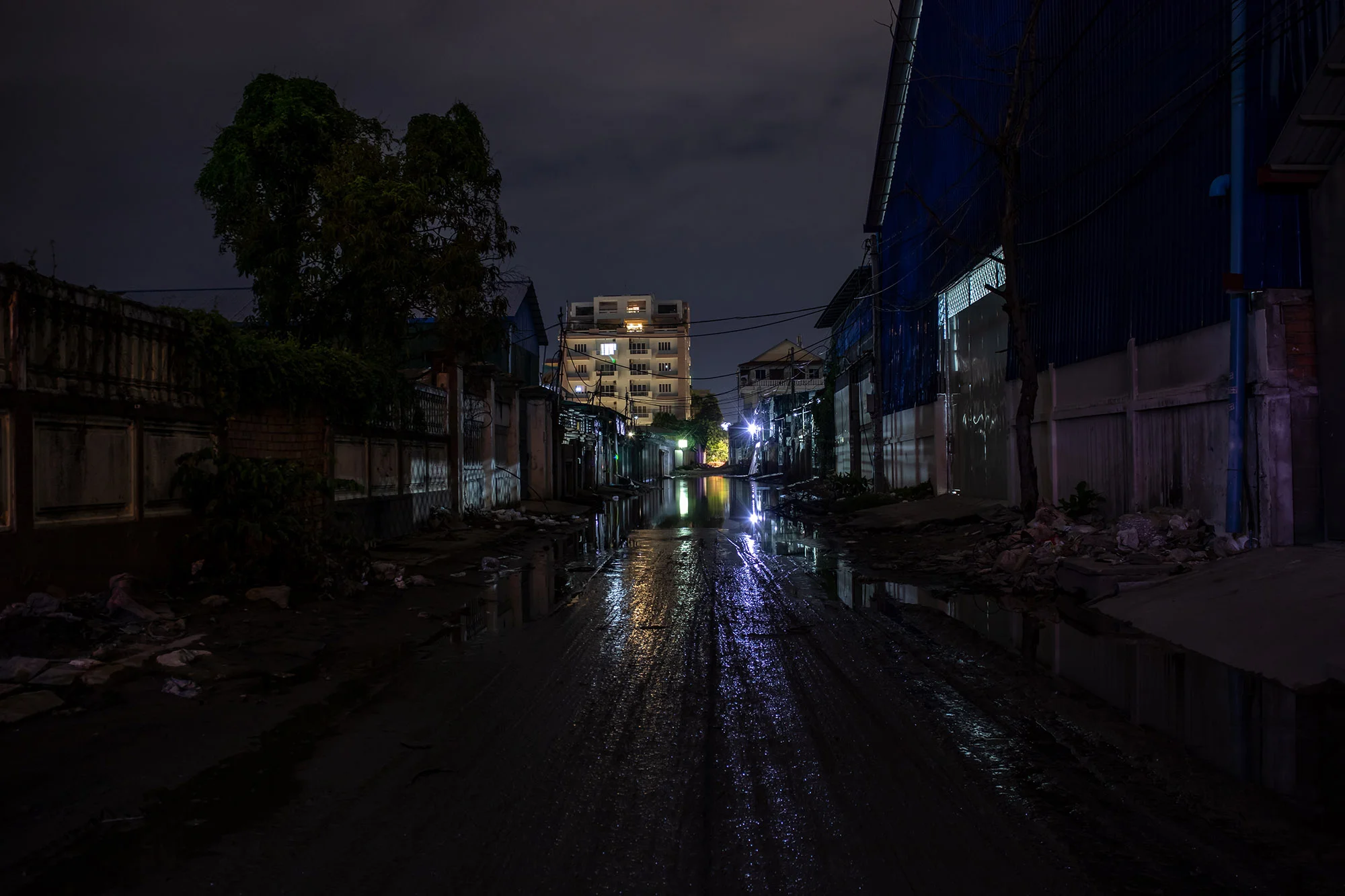 phnom_penh_night_img_6223_44346349610_o.jpg