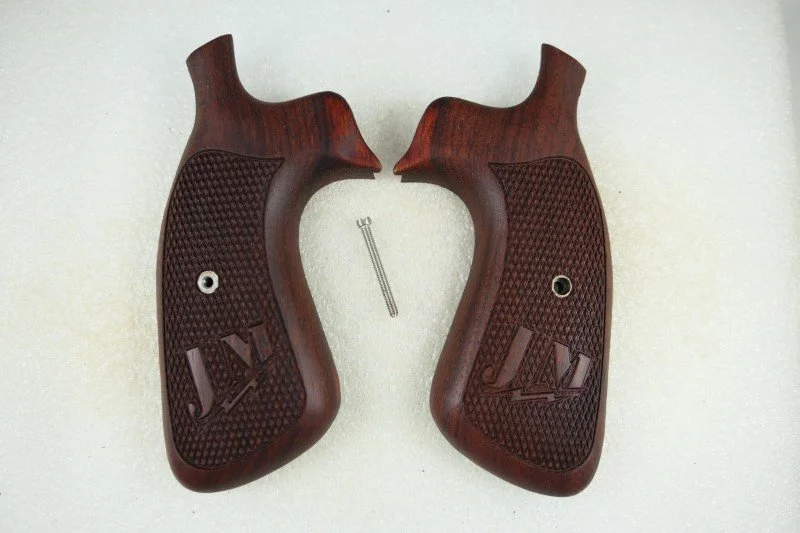 Handgun Grip for a S&W K or L frame, square butt handgun (P1240211)