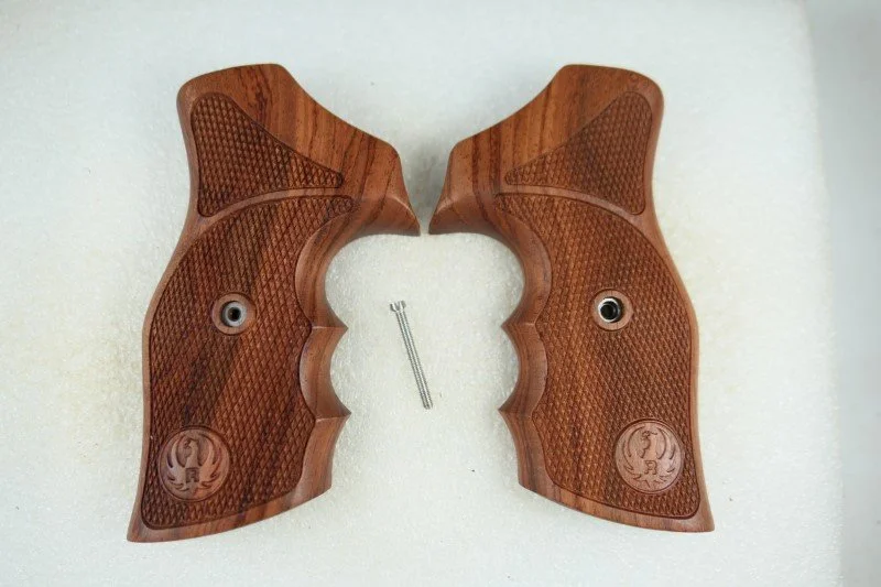 Handgun Grips for a Ruger GP-100 (P1240161)