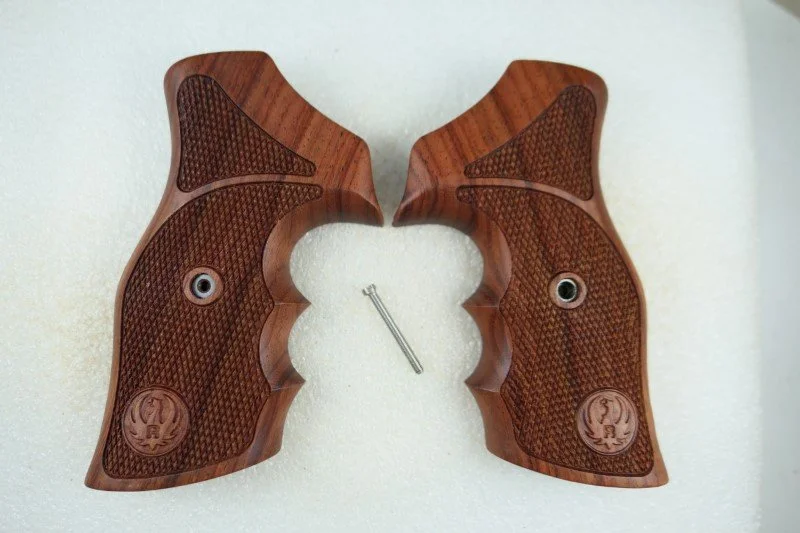 Handgun Grips for a Ruger GP-100 (P1230883)