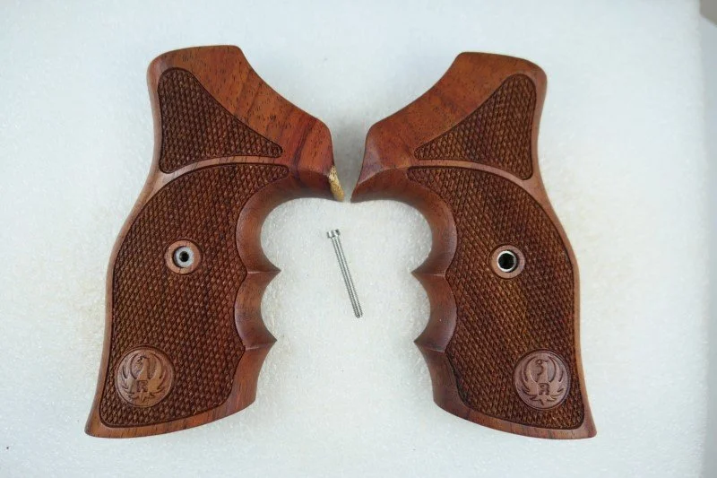Handgun Grips for a Ruger GP-100 (P1230847)