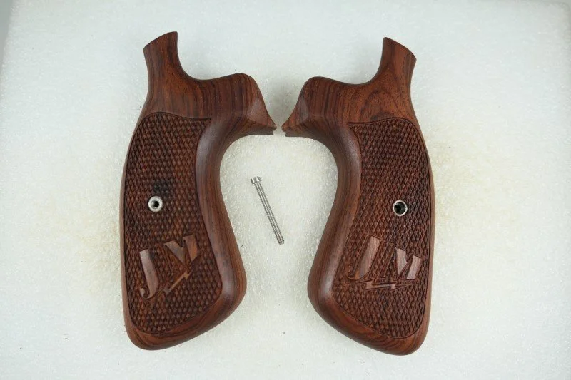 Handgun Grip for a S&W K or L frame, square butt handgun (P1240217)