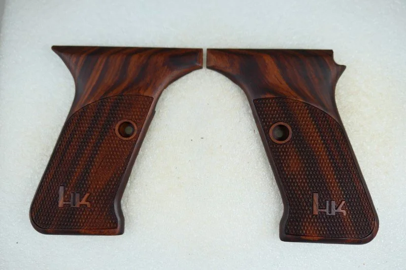 Handgun grips to fit a Heckler & Koch P7 or P7M8 handgun (P1240691)