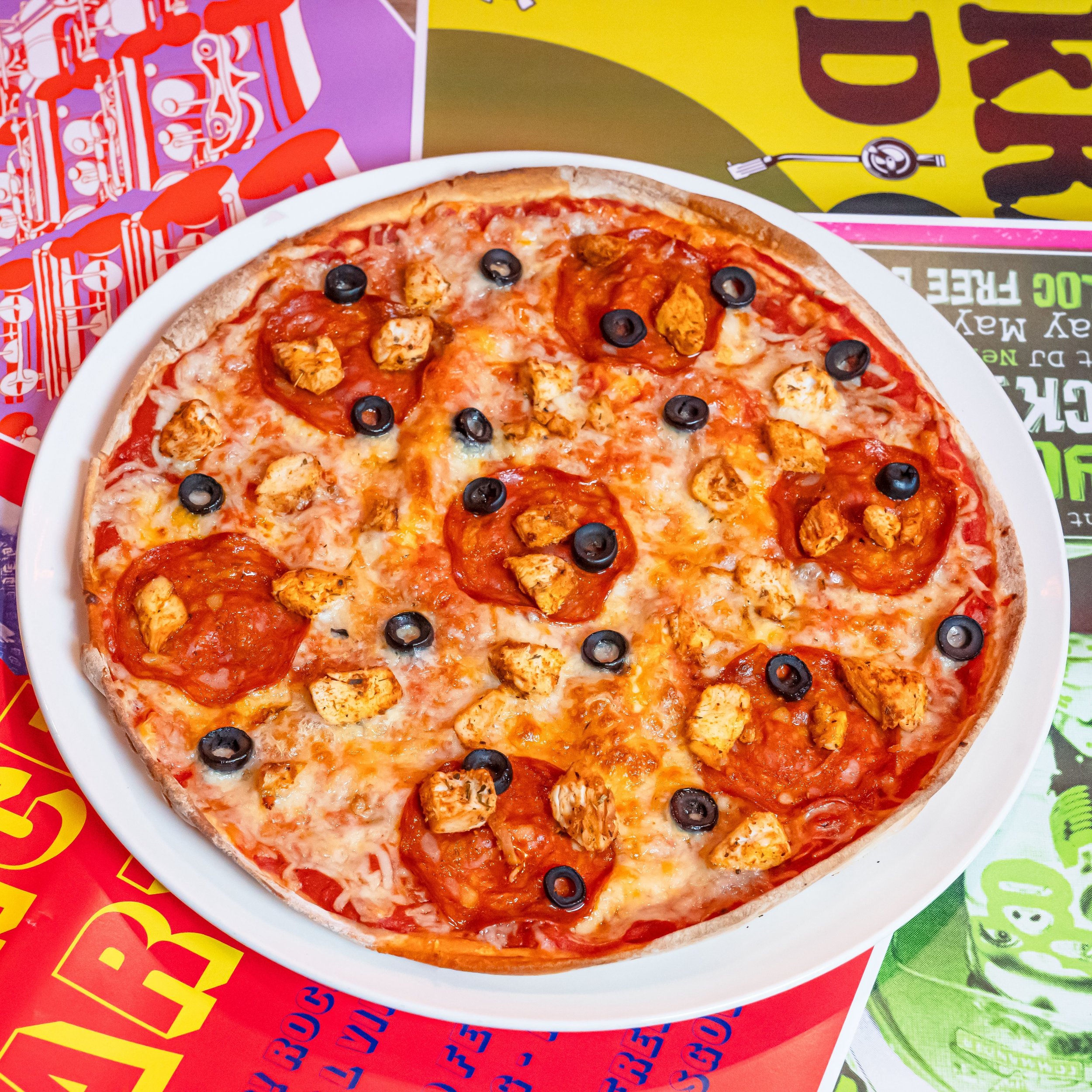 Happy SUPER SPECIAL SUNDAY! ⚡️😮&zwj;💨⚡️😮&zwj;💨⚡️ 

All of our daily deals are available for you to chomp down on while stocks last⚡️ as well as our epic pizza deal and late night pizza til 3am 🍕🍕 #blocglasgow