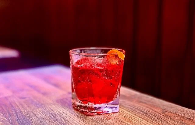 ⚡️⚡️ @glasgowcocktailfortnight countdown is on! Have you got your wristband yet? 

We handed them out at our freshers events + they&rsquo;re also available at the bar! Your wristband = discounts on all bloc+tails, including our special Brugroni: a Ne
