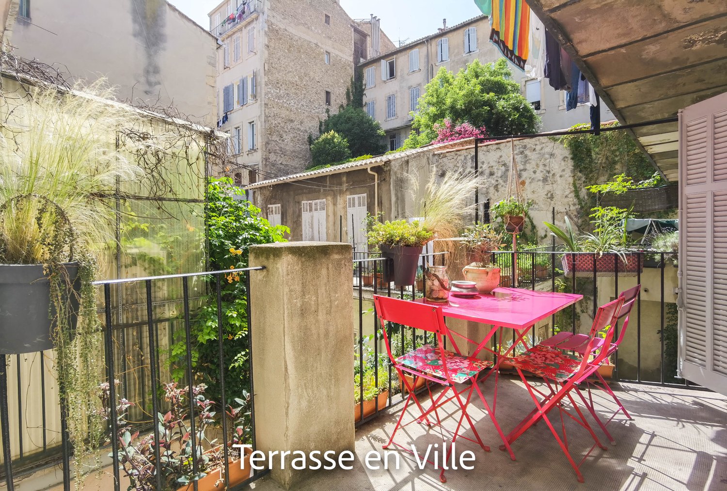 Déjà loué - Cinq Avenues - T2/3 meublé - balcon - 1 040 € — Terrasse en  Ville Immobilier