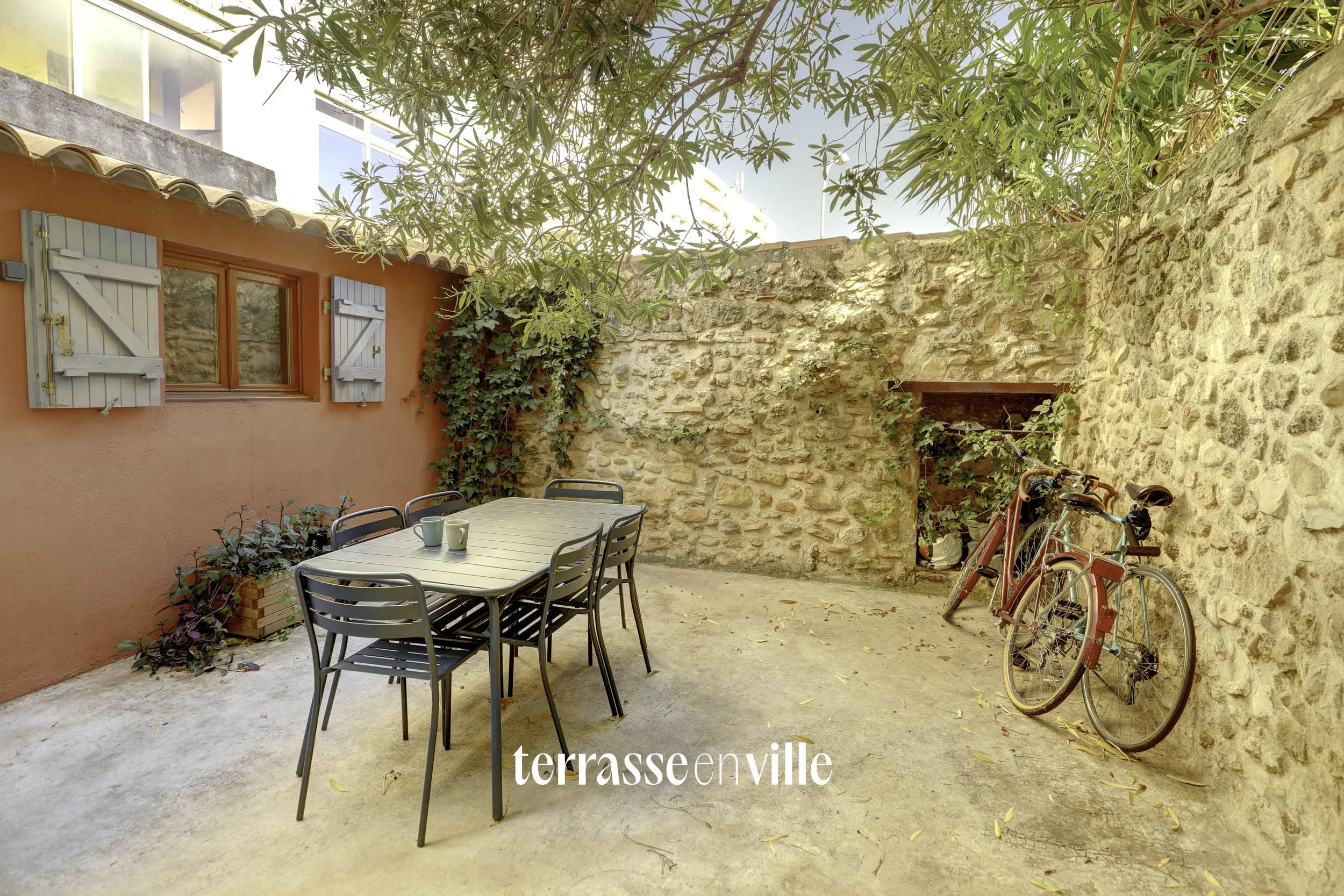 Terrasse en ville.jpg