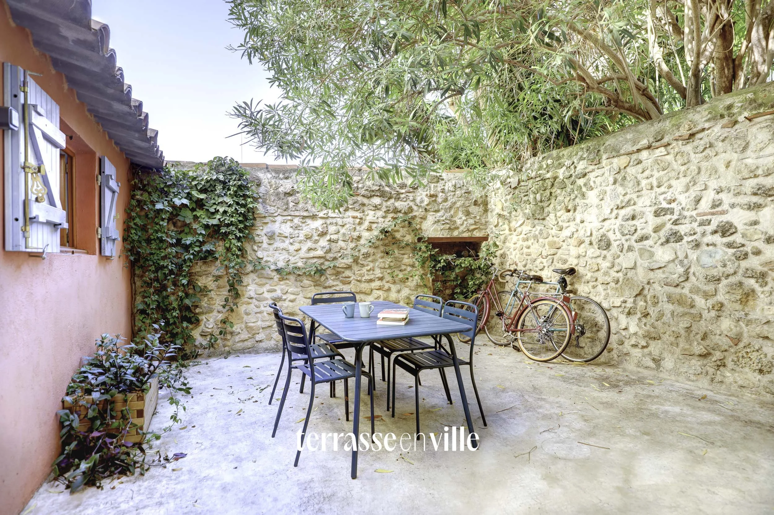 EXCLUSIVITÉ - CHUTES LAVIE/BELLE DE MAI - T2/3 - JARDIN - 195 000 €