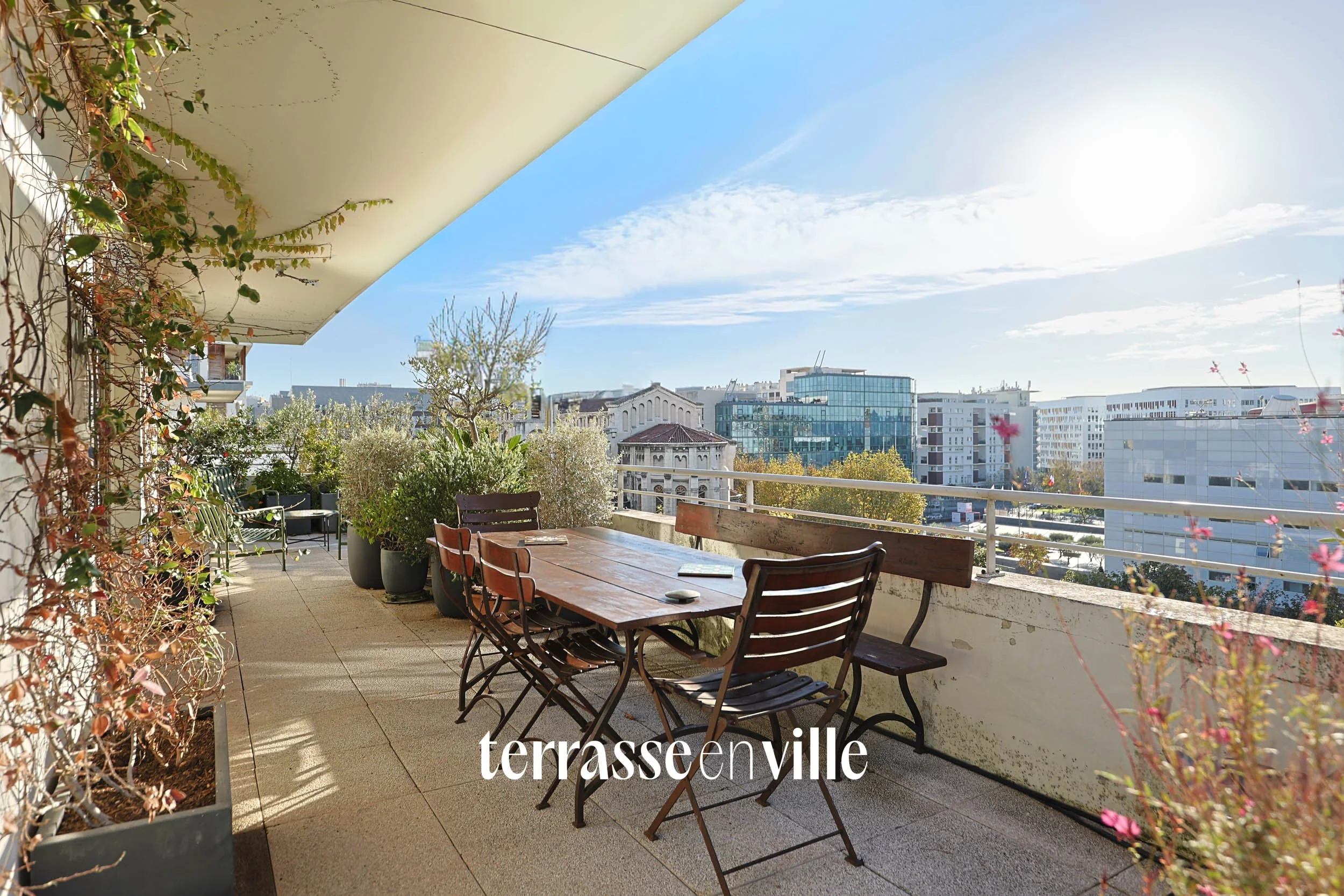 EXCLUSIVITE - LES TERRASSES DU PORT- T5 - 125M2 - DERNIER ETAGE - TERRASSE - 550 000 €