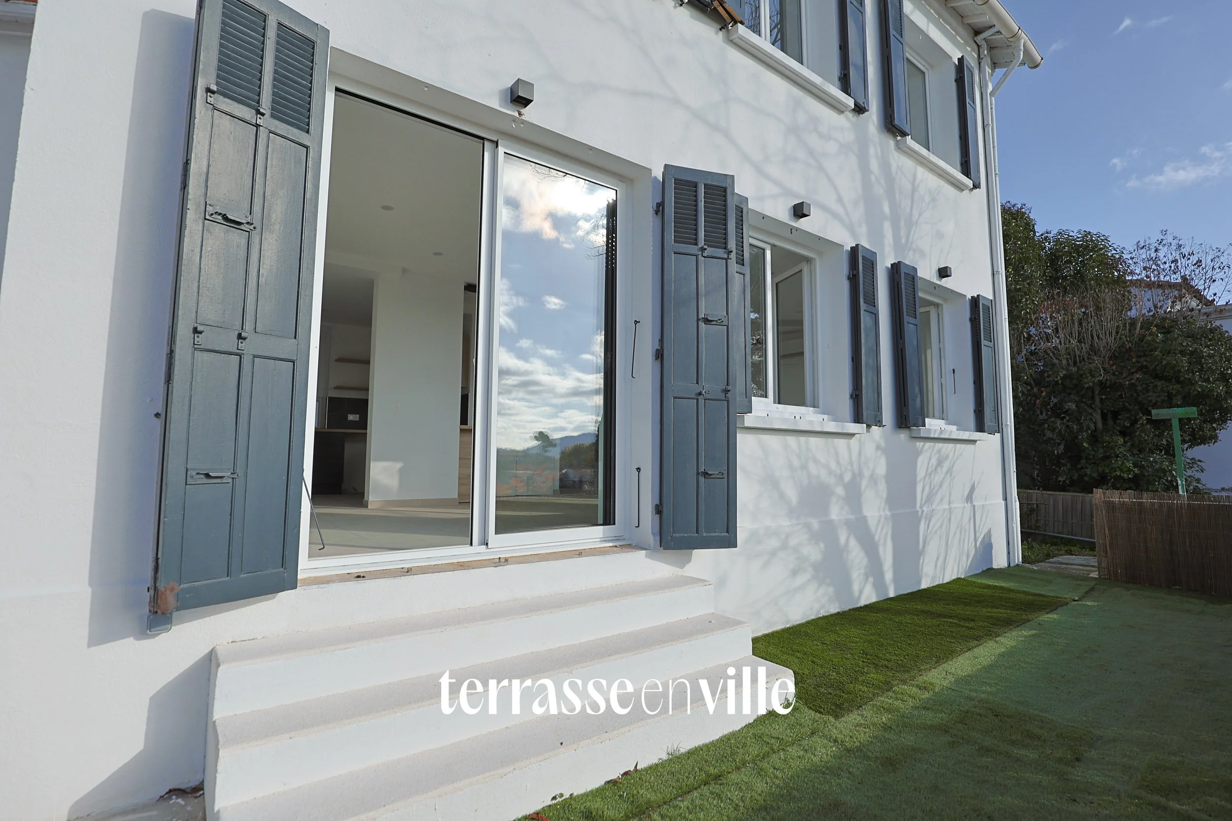 TROIS-LUCS - 13012 - MAISON T4 - 110 m2 - JARDIN 445m2 - 570 000€ 
