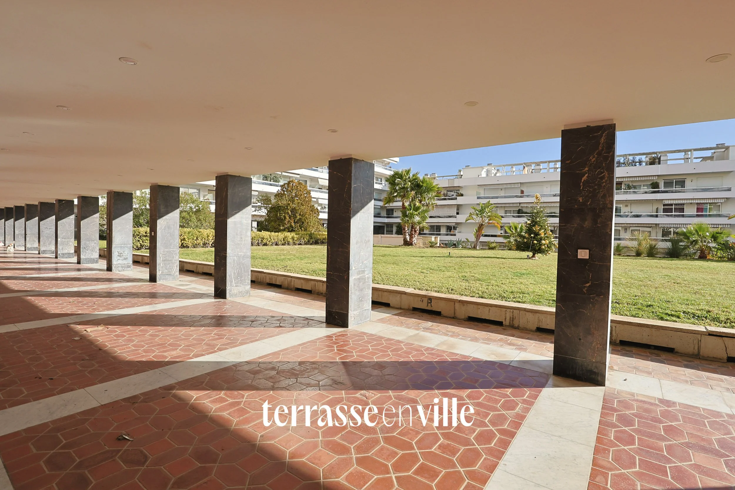 TERRASSE EN VILLE-28.jpg