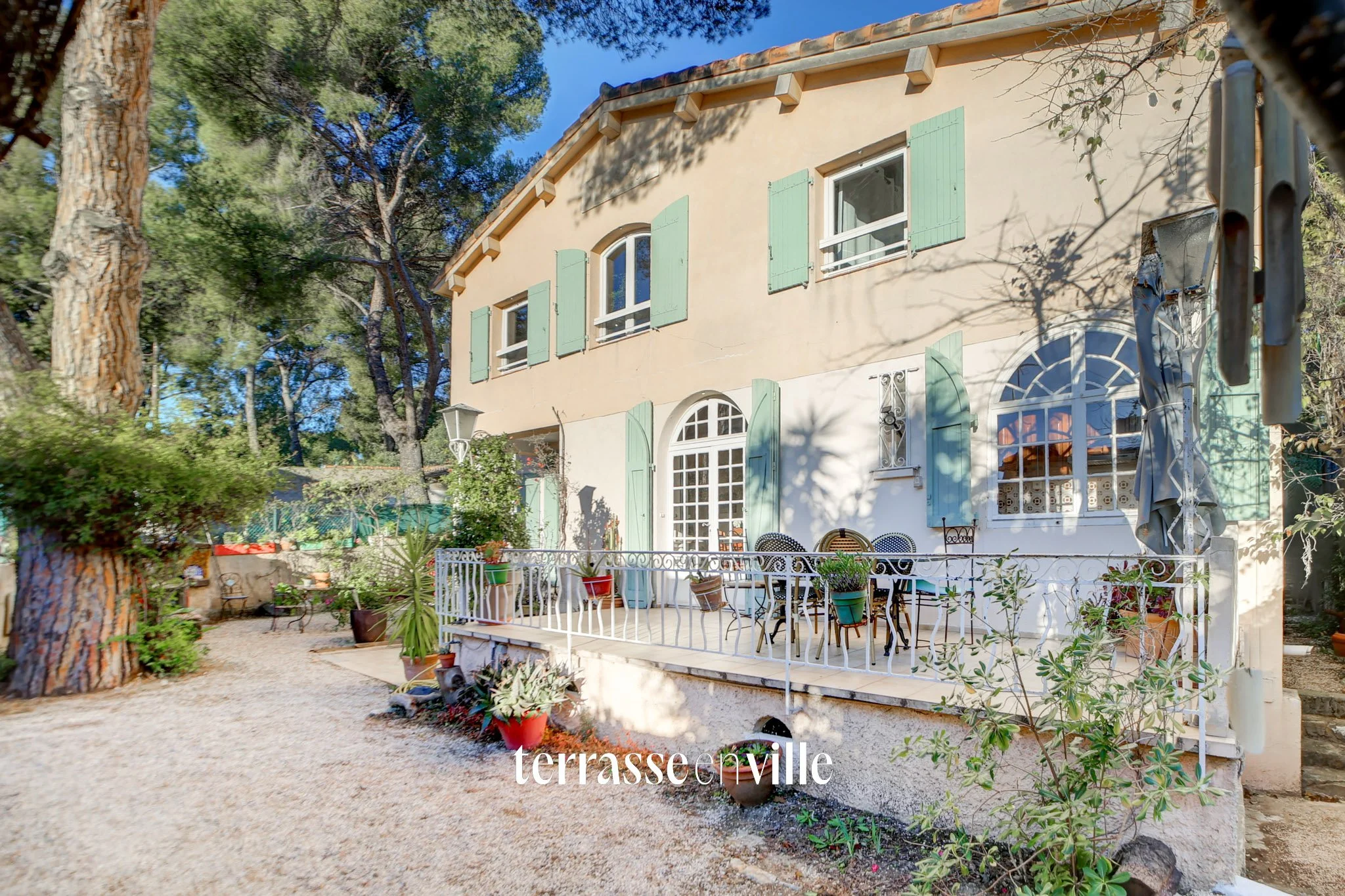SAINT CYR SUR MER - LES LECQUES - VILLA T8 - 197M2 - PORT ET PLAGE A PIED - 1 398 000€