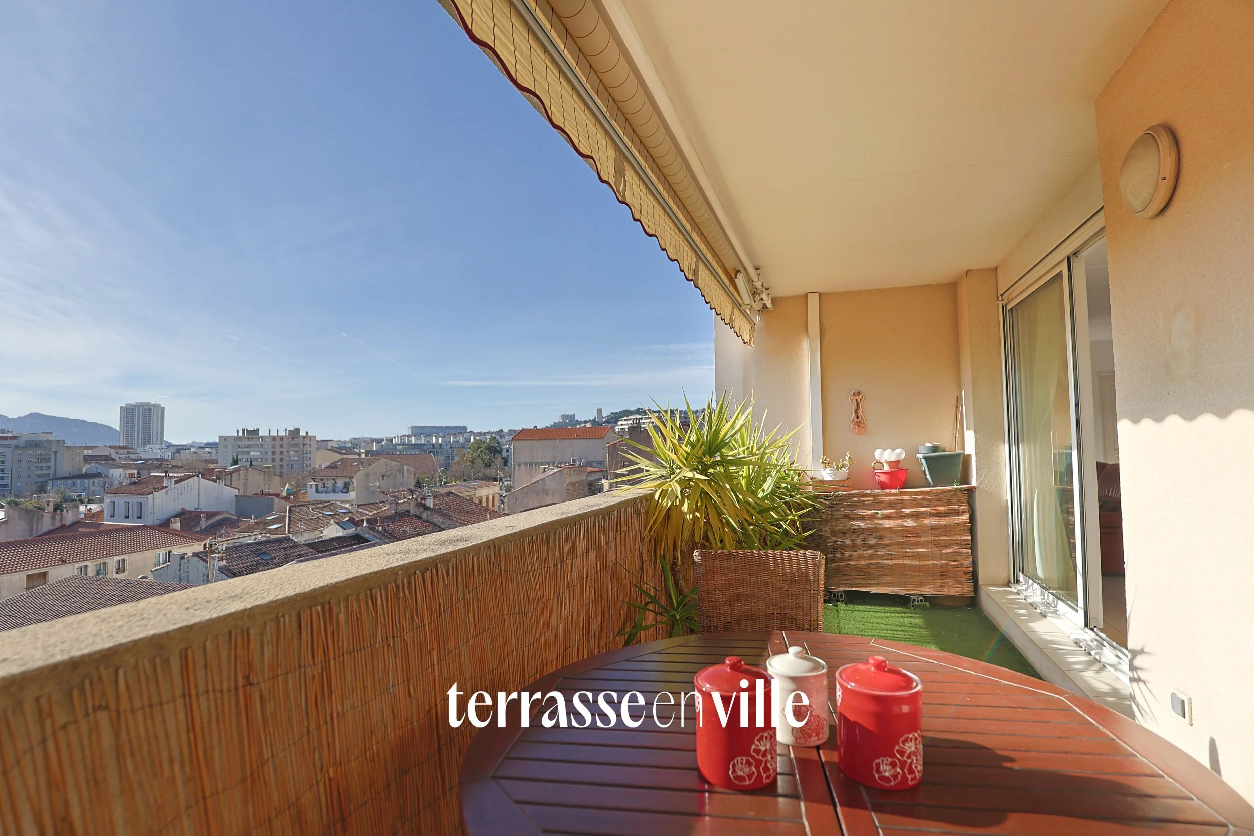 EXCLUSIVITE - MENPENTI 13010 - APPARTEMENT T5 - 100M2 - TERRASSES - DERNIER ETAGE - GARAGE - 359 000€