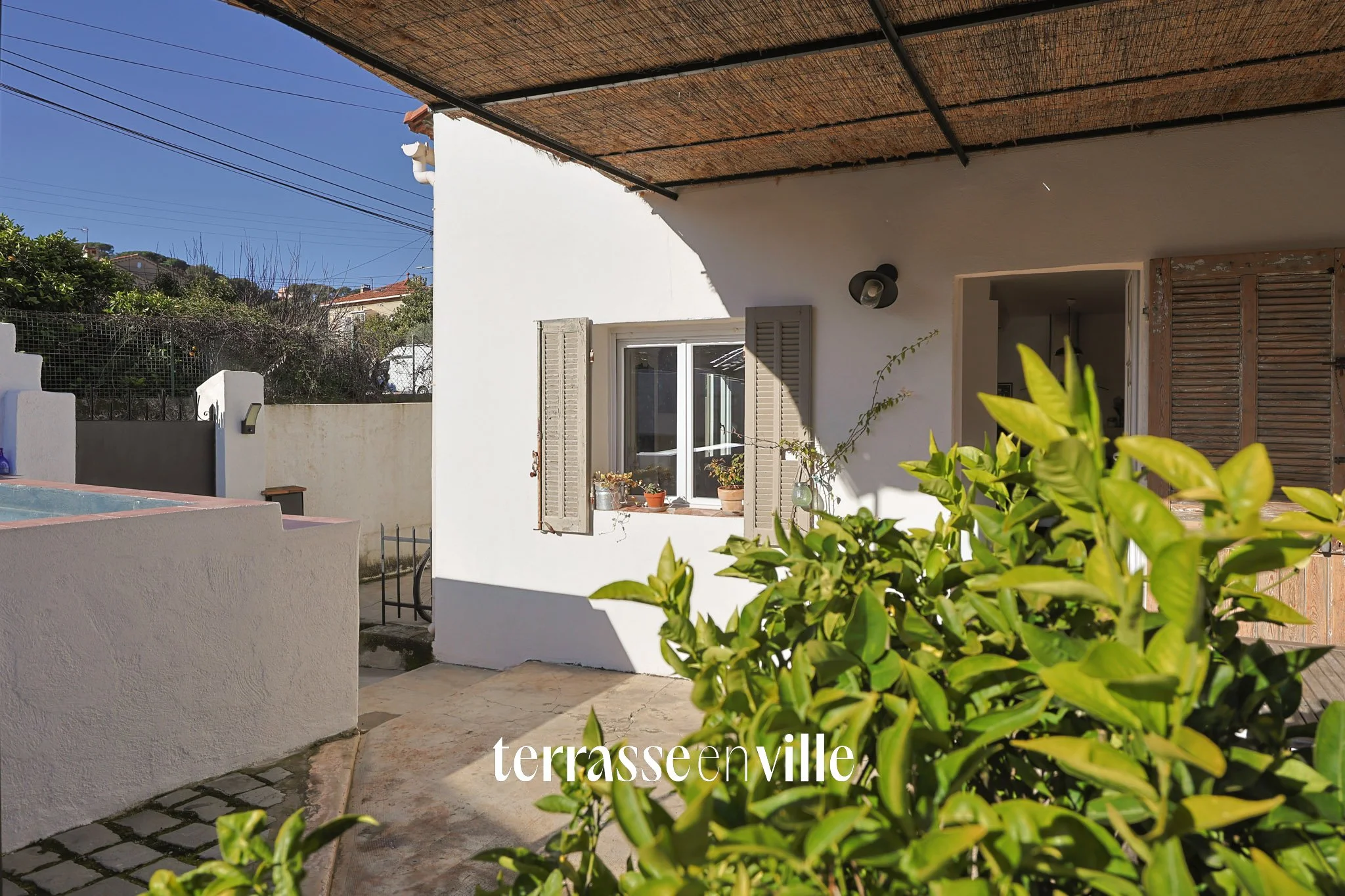 EXCLU - LA SEYNE - MAISON DE CHARME 137M2 - PISCINE - PARKING - 499 000€