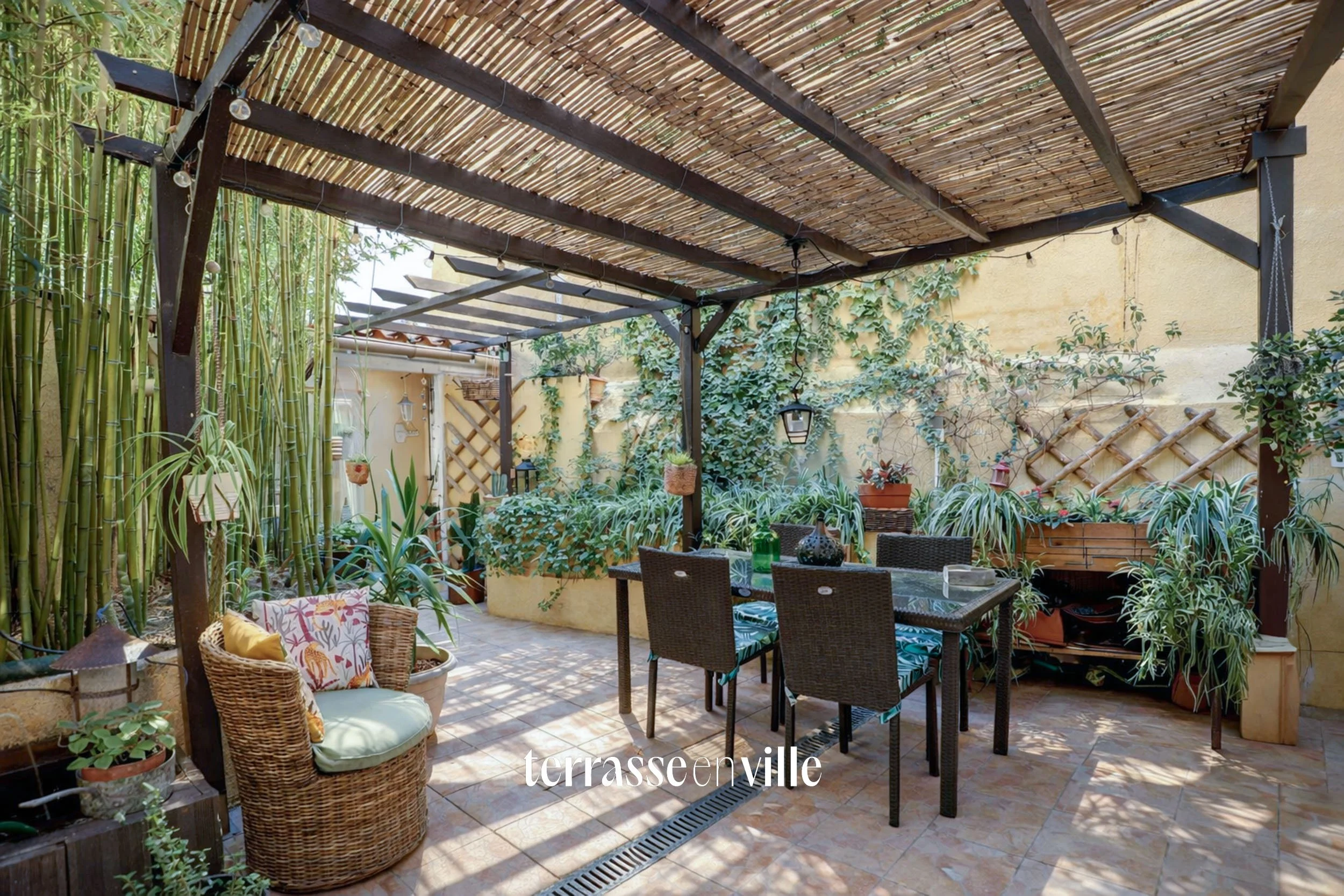 EXCLUSIVITE - NOTRE DAME DU MONT - T4 - PATIO - 99 M2 - 385000€ 