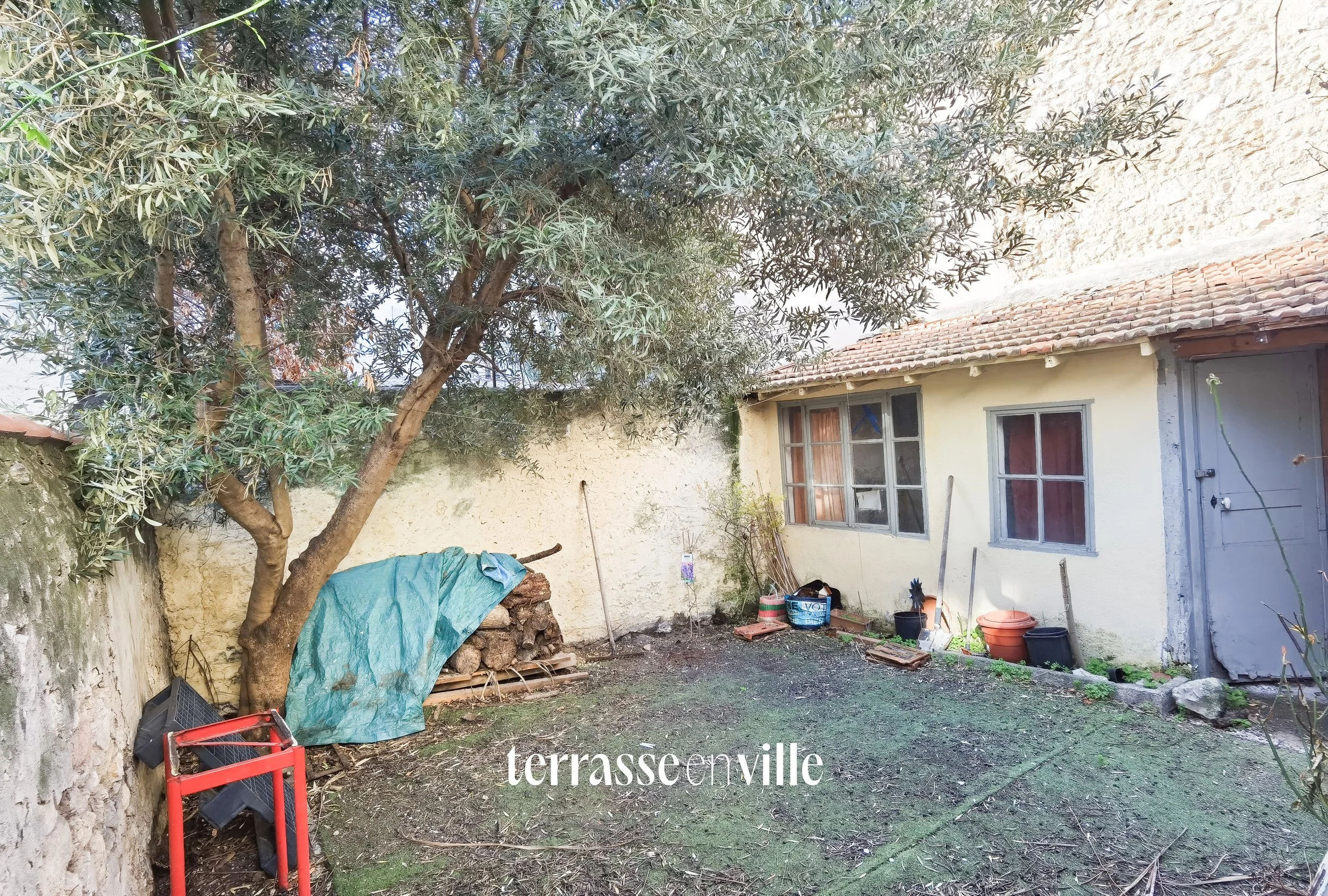 Camas - T3 meublé de 90 m2 - jardin non attenant - 1 350 €