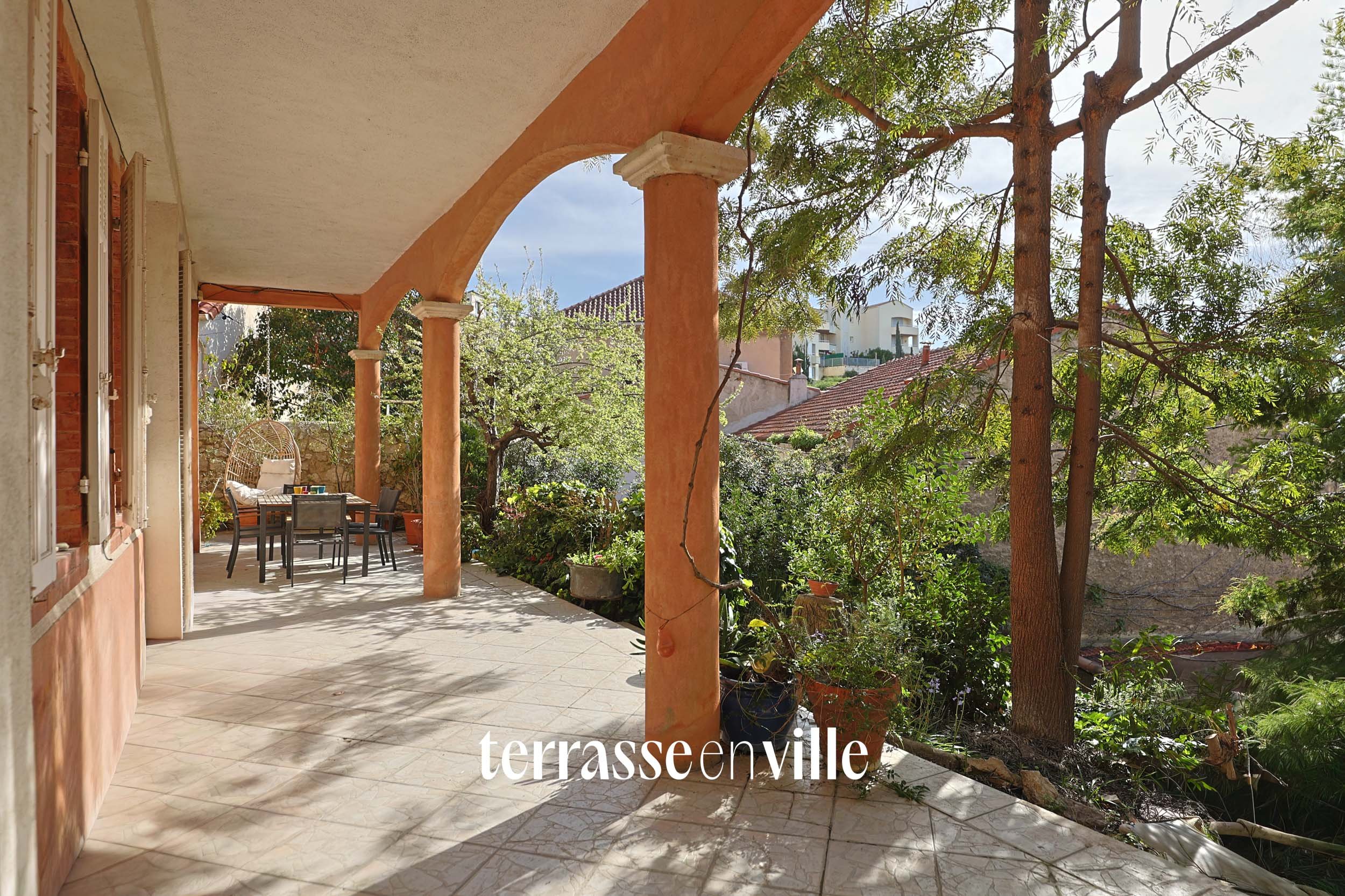 Terrasse en ville.jpg