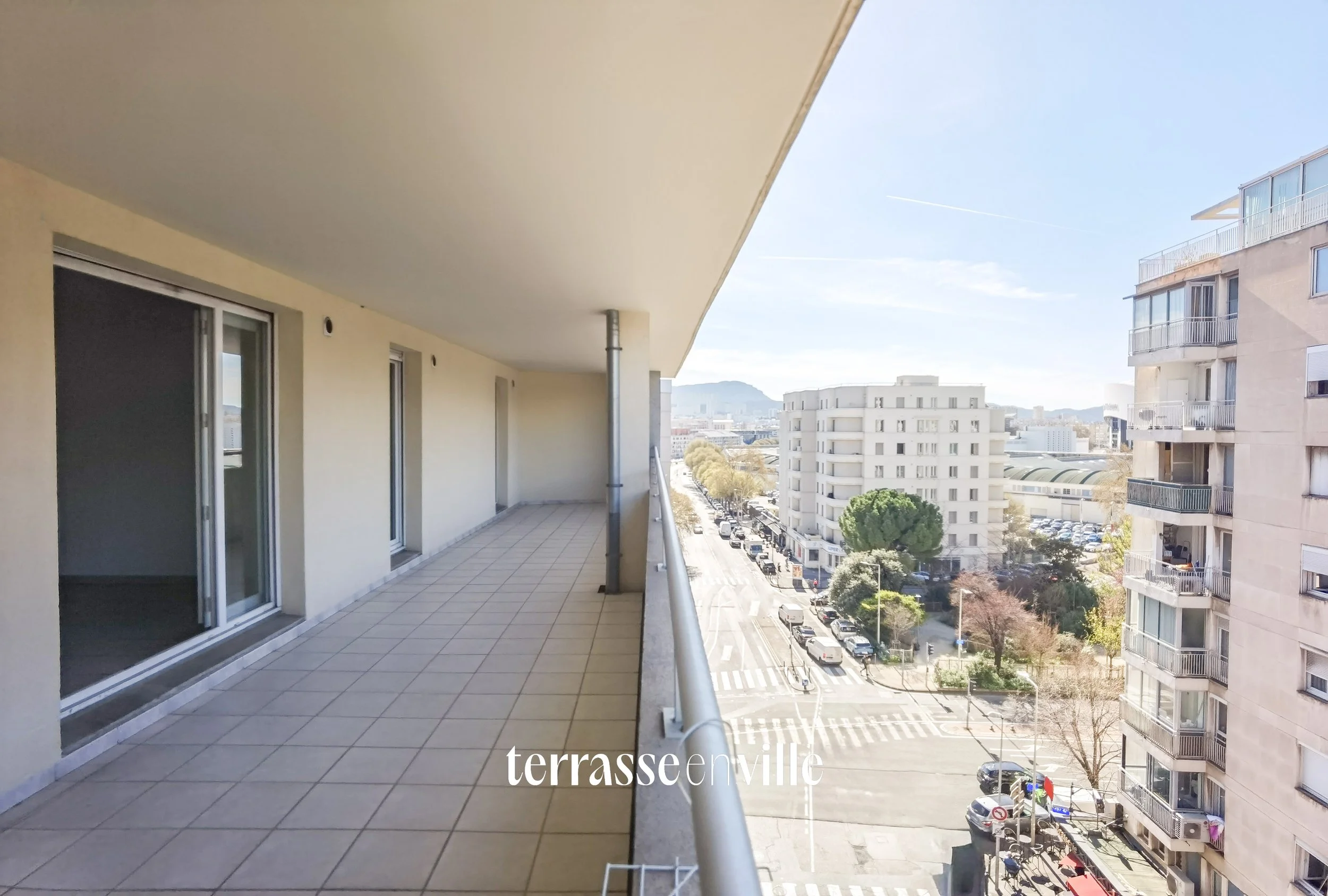 Louvain - T3 rénové avec terrasse plein sud - 1390 €