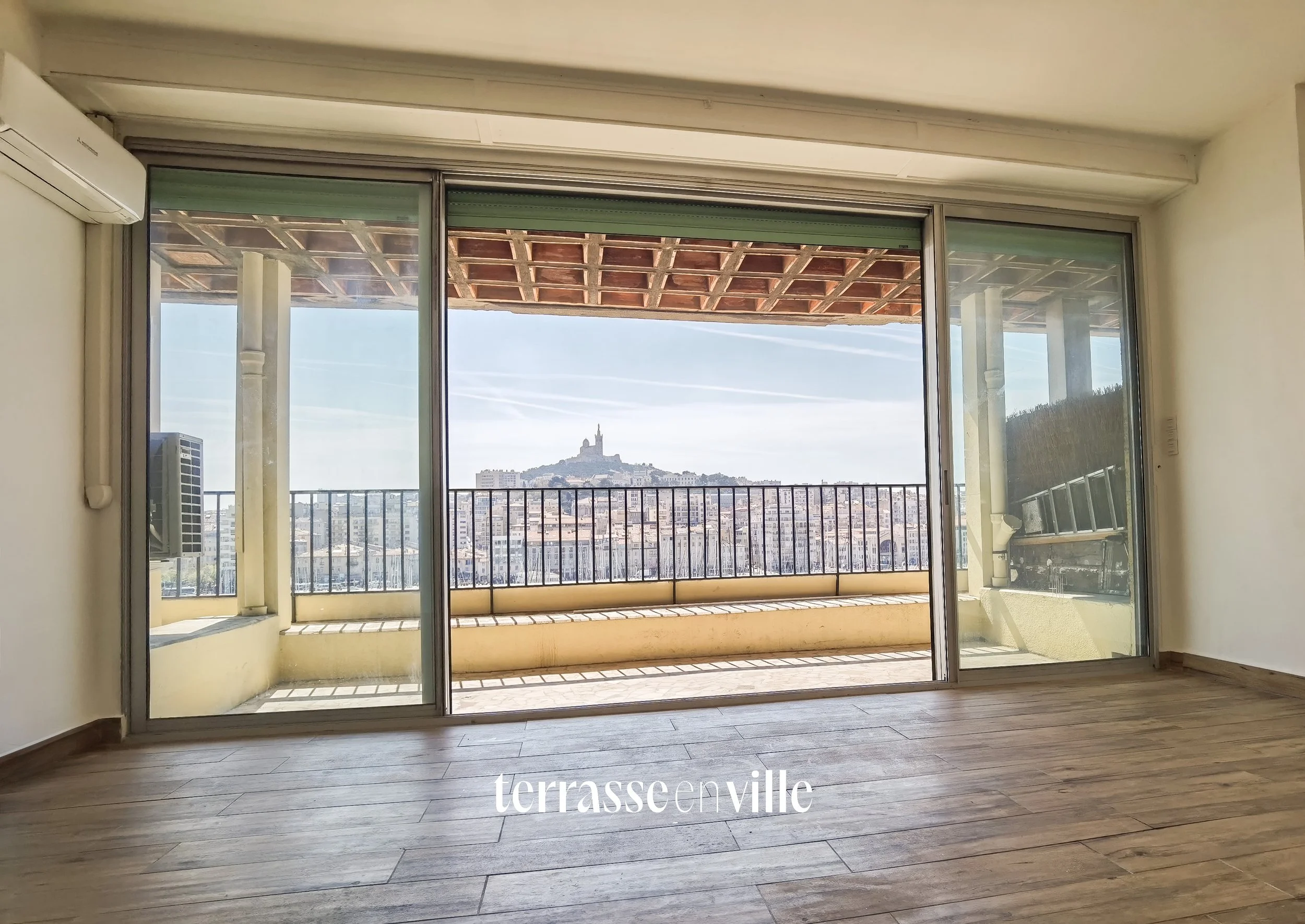 Pièce à vivre 2.jpg